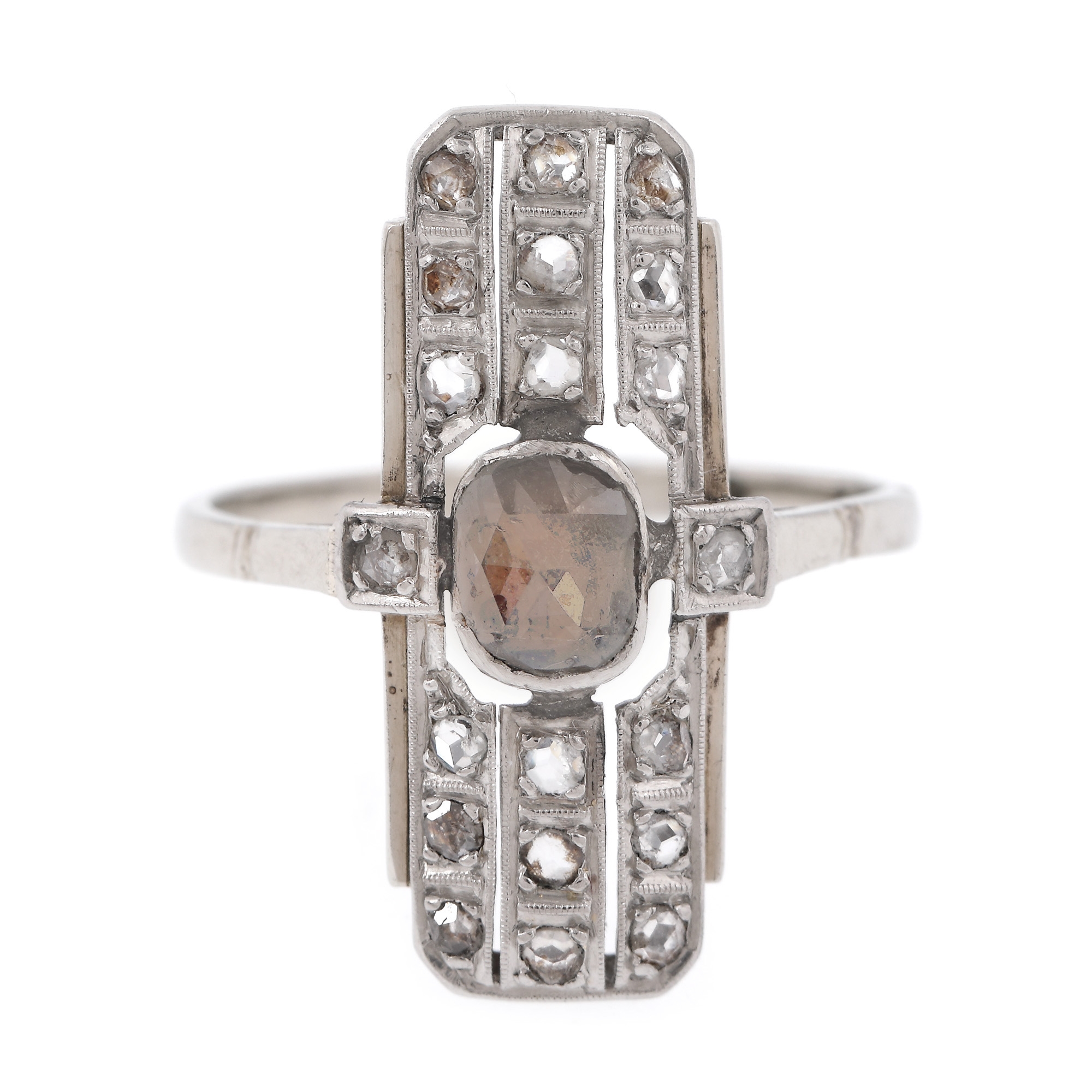 Art Deco white gold ring, decorated with diamonds, circa 1920-1930
