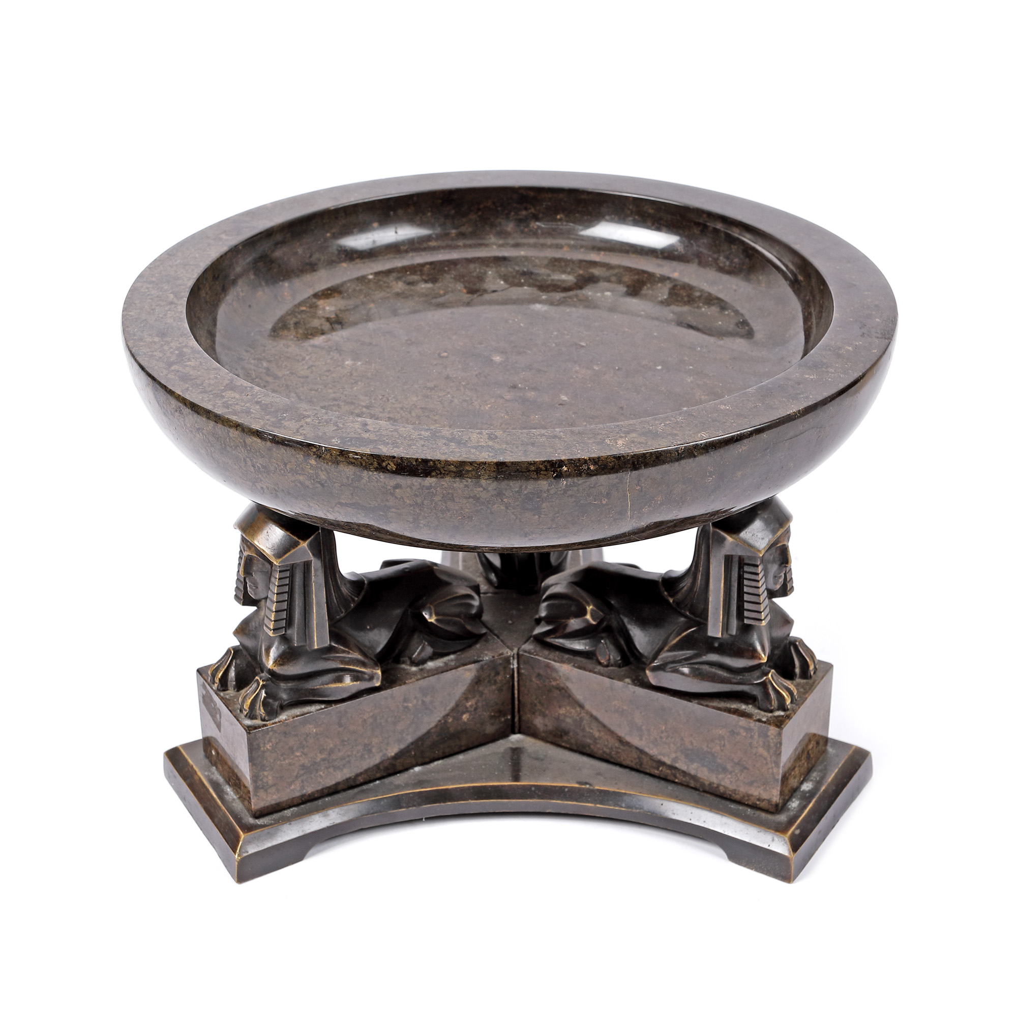 Art Deco marble fruit bowl, decorated with bronze sphinxes, first decades of the 20th century
