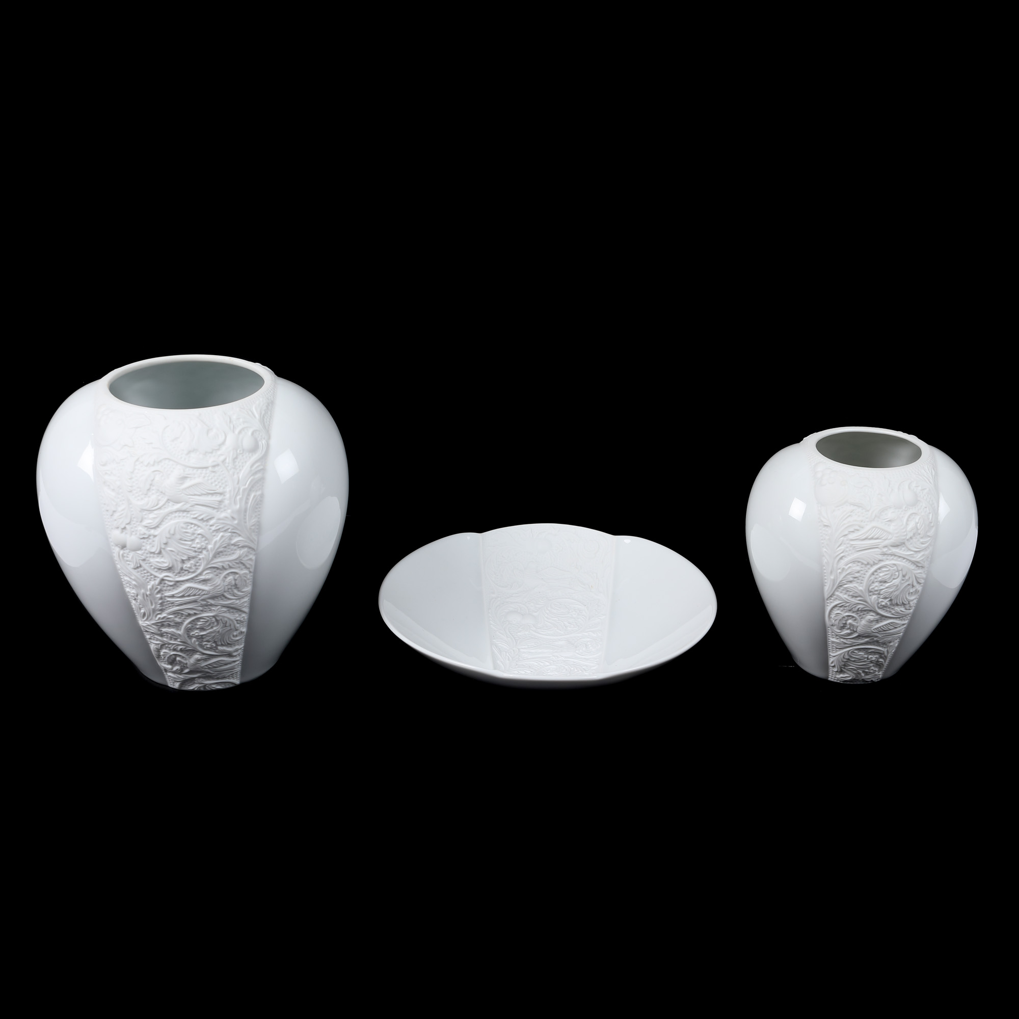 Art Deco Rosenthal porcelain set, consisting of a pair of vases and platter, decorated with birds, silique branches and berries, Helmut Drexler design 