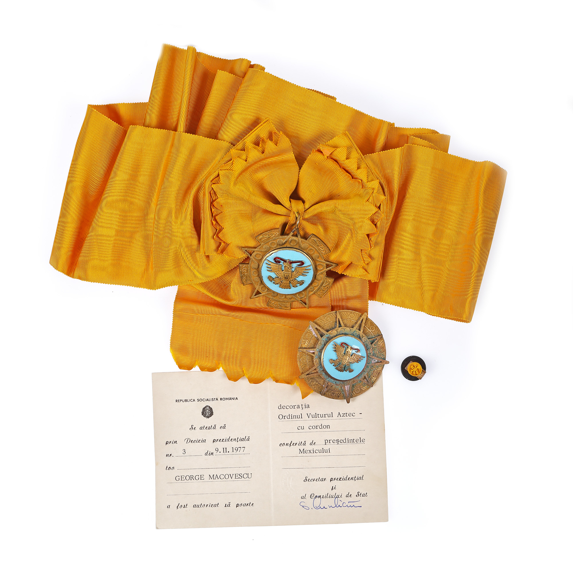 The Mexican Order of the Aztec Eagle with cordon, 1977, in the original box, it belonged to George Macovescu, the former Minister of Foreign Affairs.
