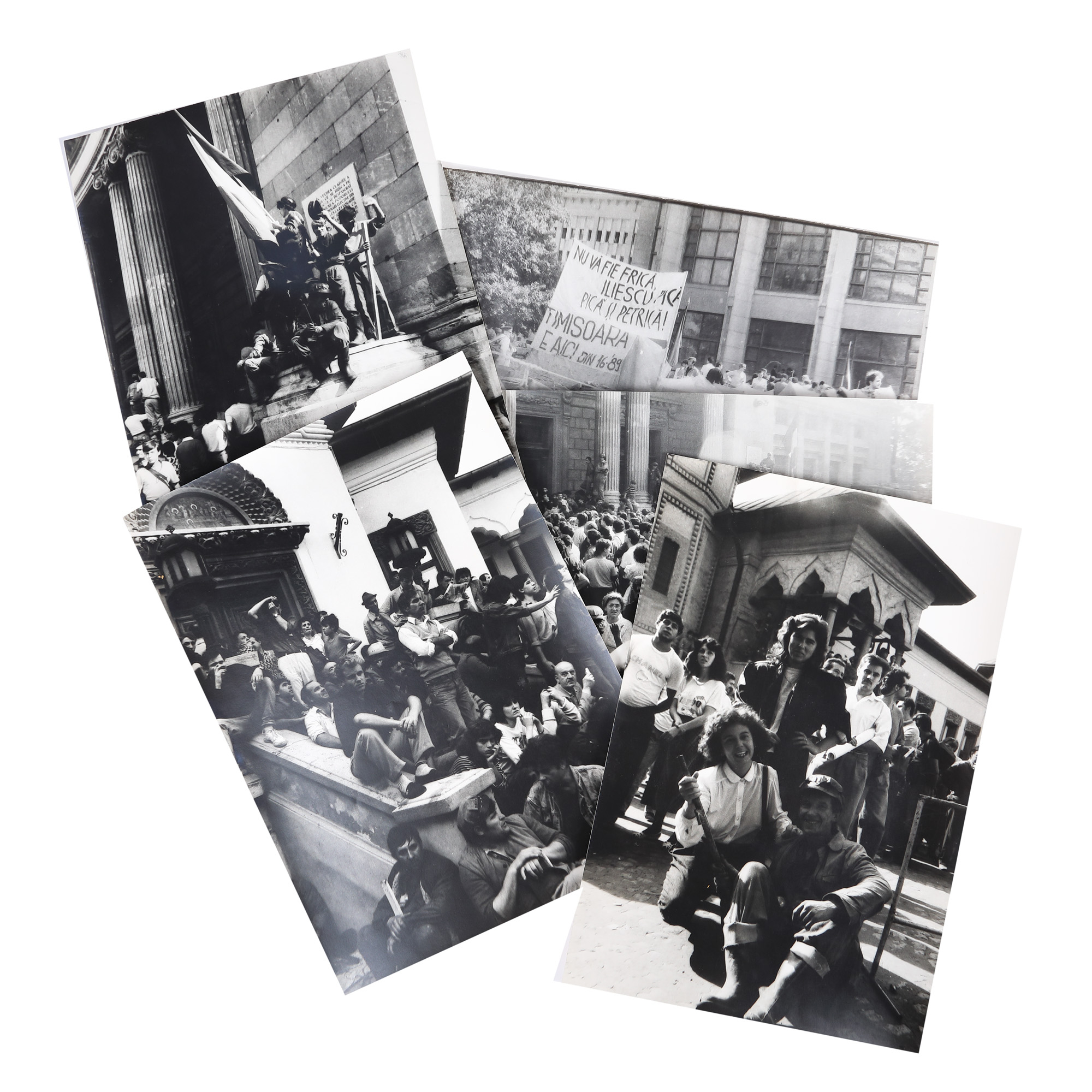 Five photographs of the Mineriad, 1991