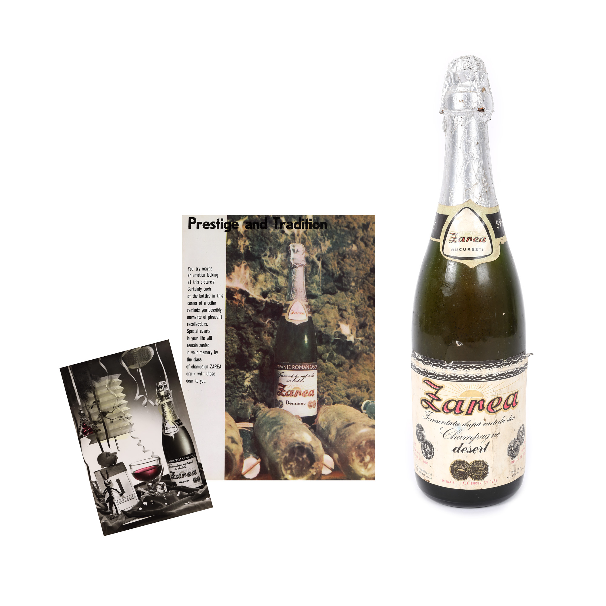 O sticlă de vin spumant ”Zarea”, însoțită de o reclamă în limba engleză și o carte poștală de Anul Nou, cca. 1982
