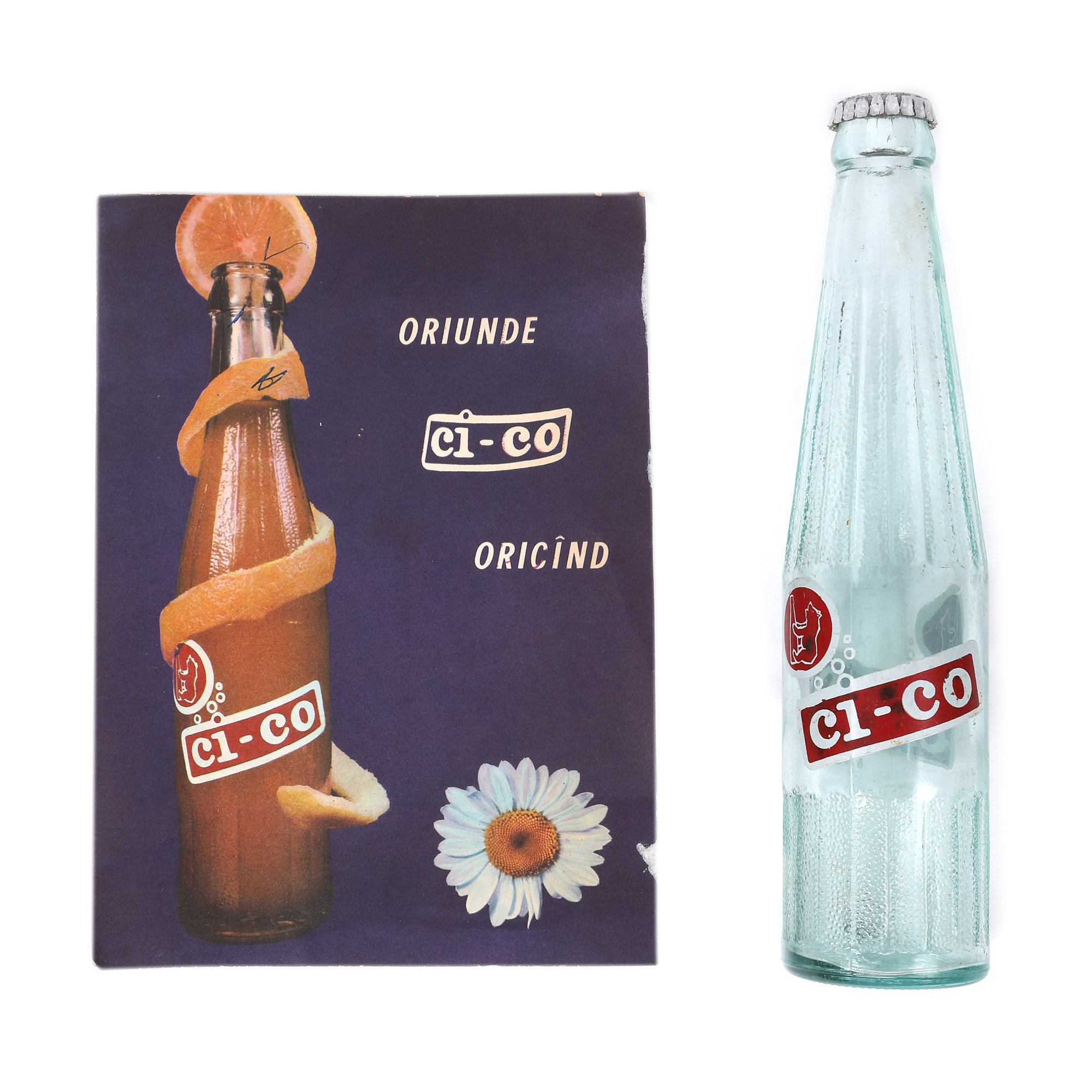 Lot format dintr-o sticlă de Ci-Co și o reclamă, 1973