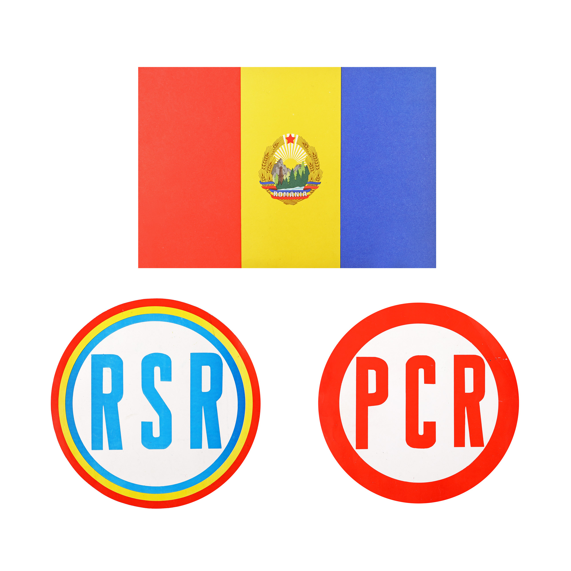 Lot format din trei pancarte ”R.S.R”, ”P.C.R.” și Steagul cu stema ”R.S.R”, folosite la demonstrațiile oficiale, cca. 1980