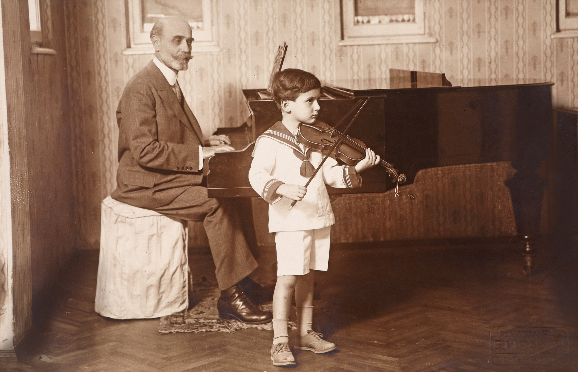 Dinu Lipatti as a child, photograph, photography studio E.T. Lonyai, made after Franz Mandy's negative, Govora, circa 1923