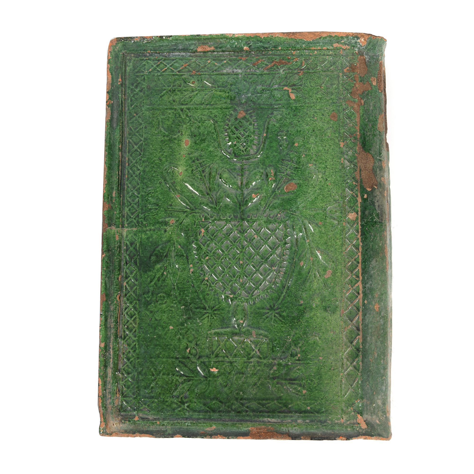 Cahlă smălțuită transilvăneană, decorată cu pomul vieții și păsări, datată 1882