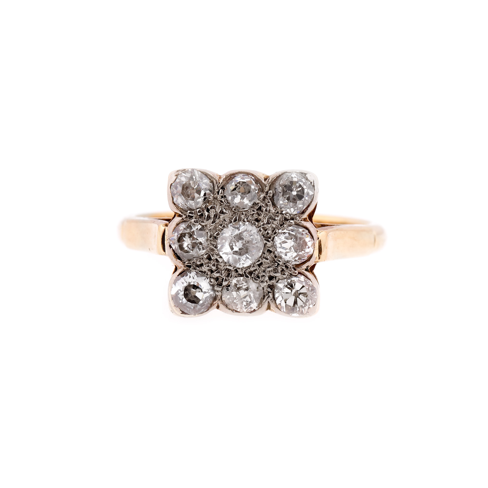 Gold ring, decorated with diamonds