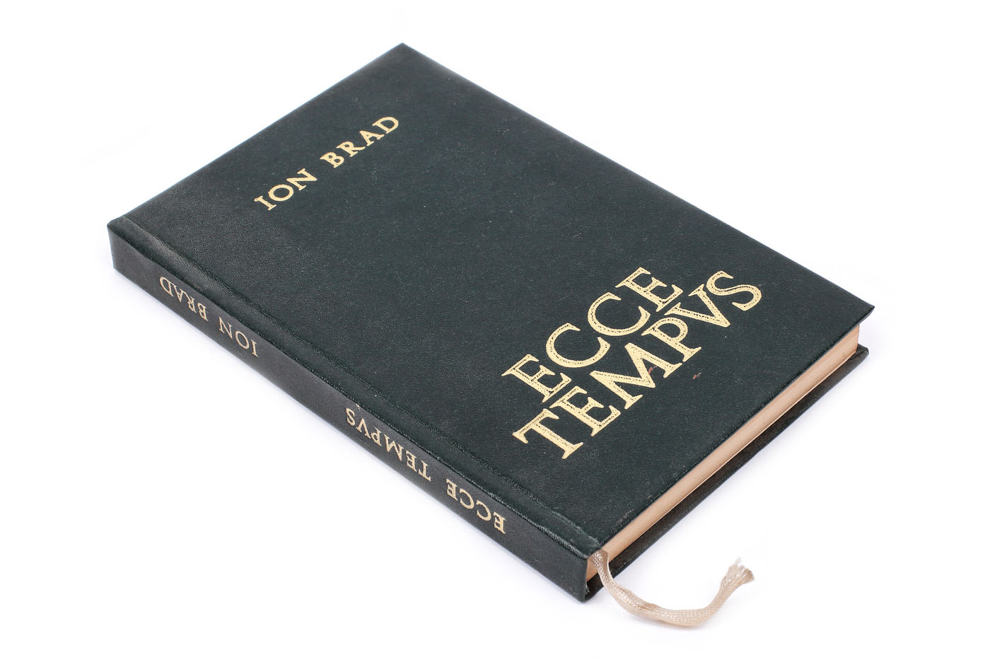 "Ecce Tempus", by Ion Brad, Bucharest, 1968, with the author's dedication to Zaharia Stancu