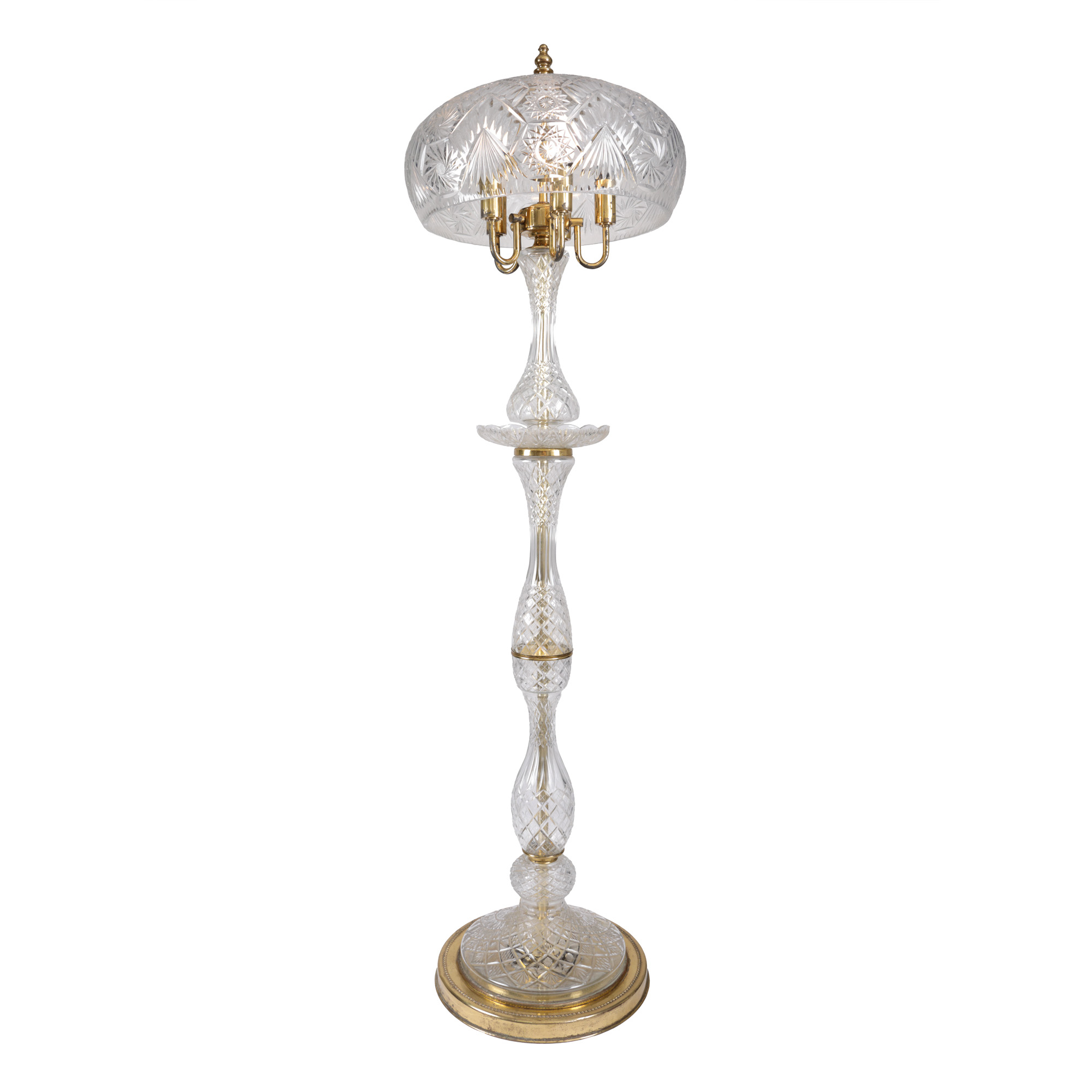 Large crystal lamp, it decorated the Spring Palace, accompanied by R.A.A.P.P.S. certificate.