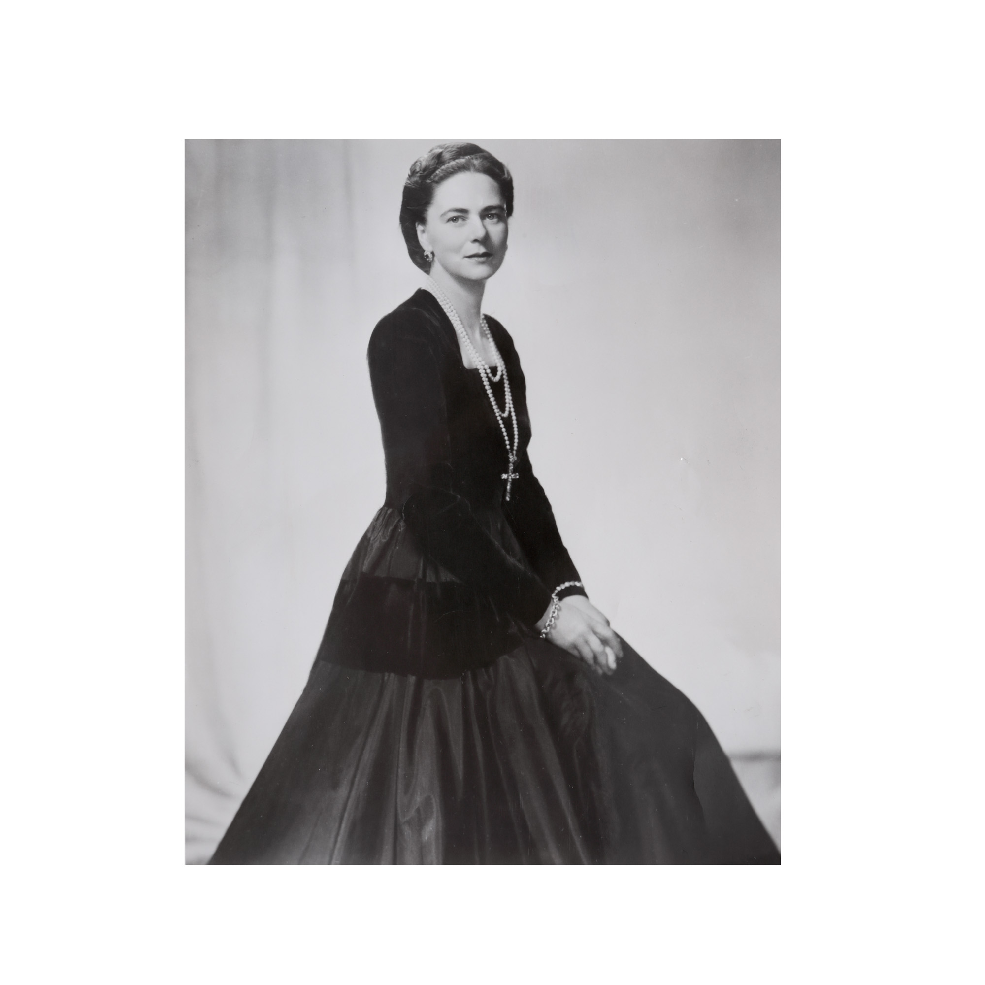 Press photograph depicting Princess Ileana in exile, United States of America, 1952