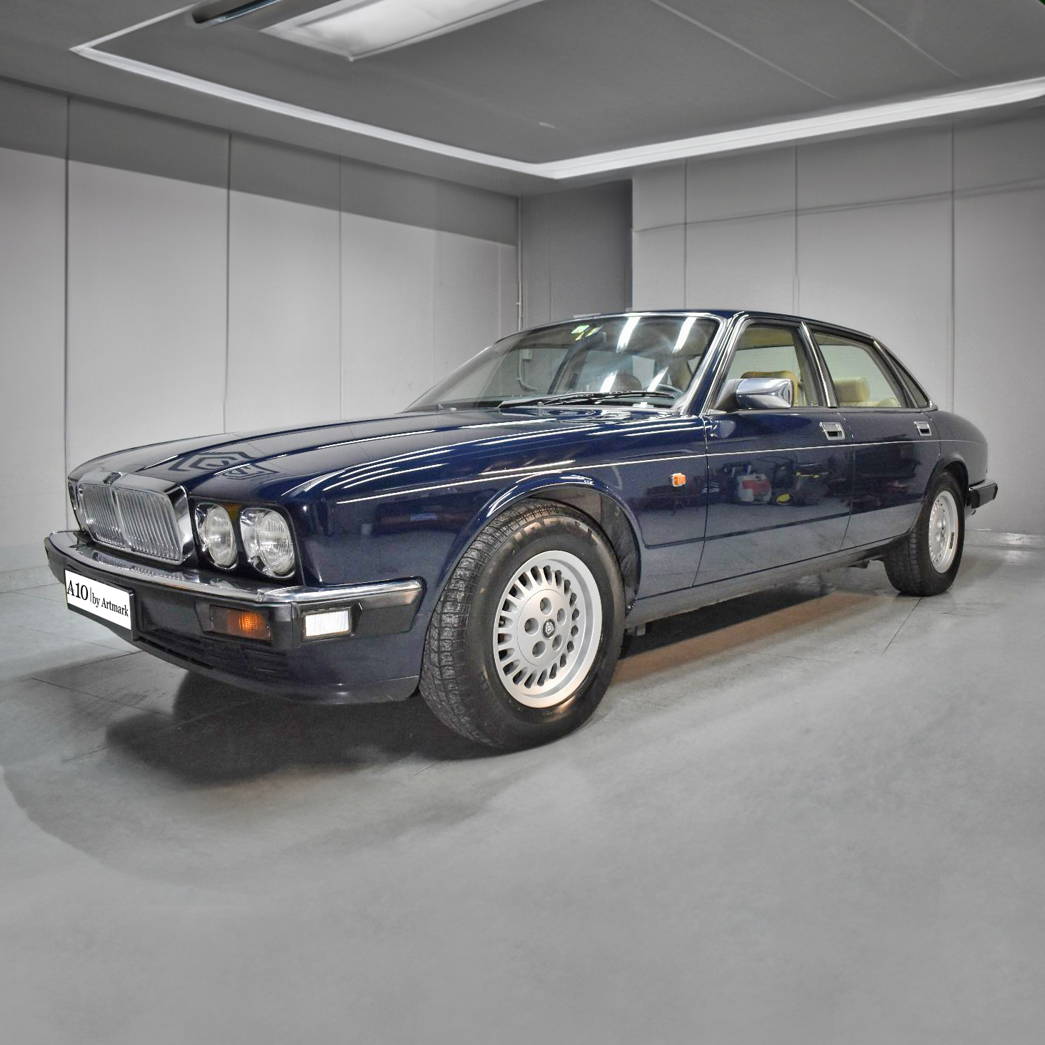 Automobil Jaguar XJ6
