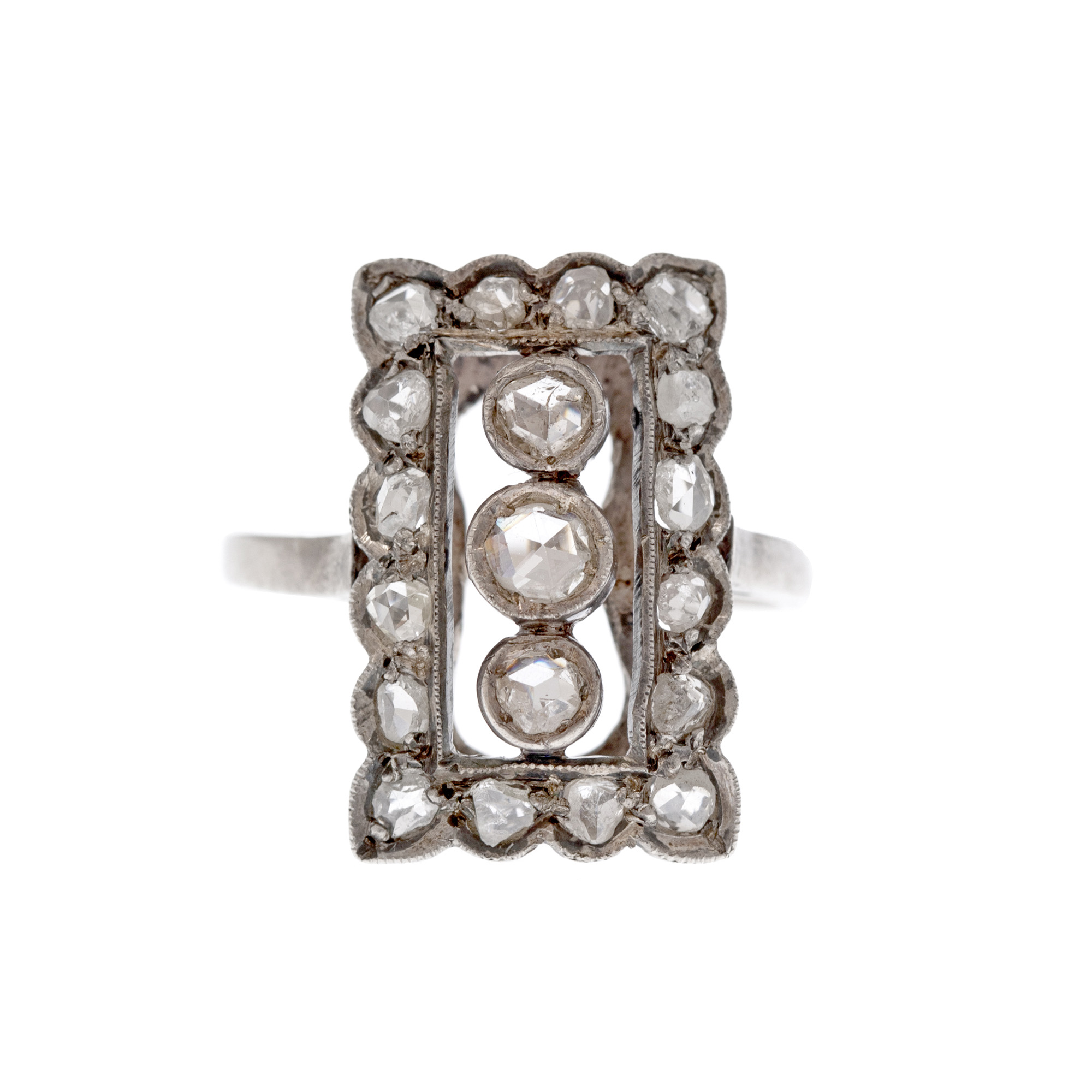 Inel Art Deco din argint, ornat cu diamante, cca. 1930