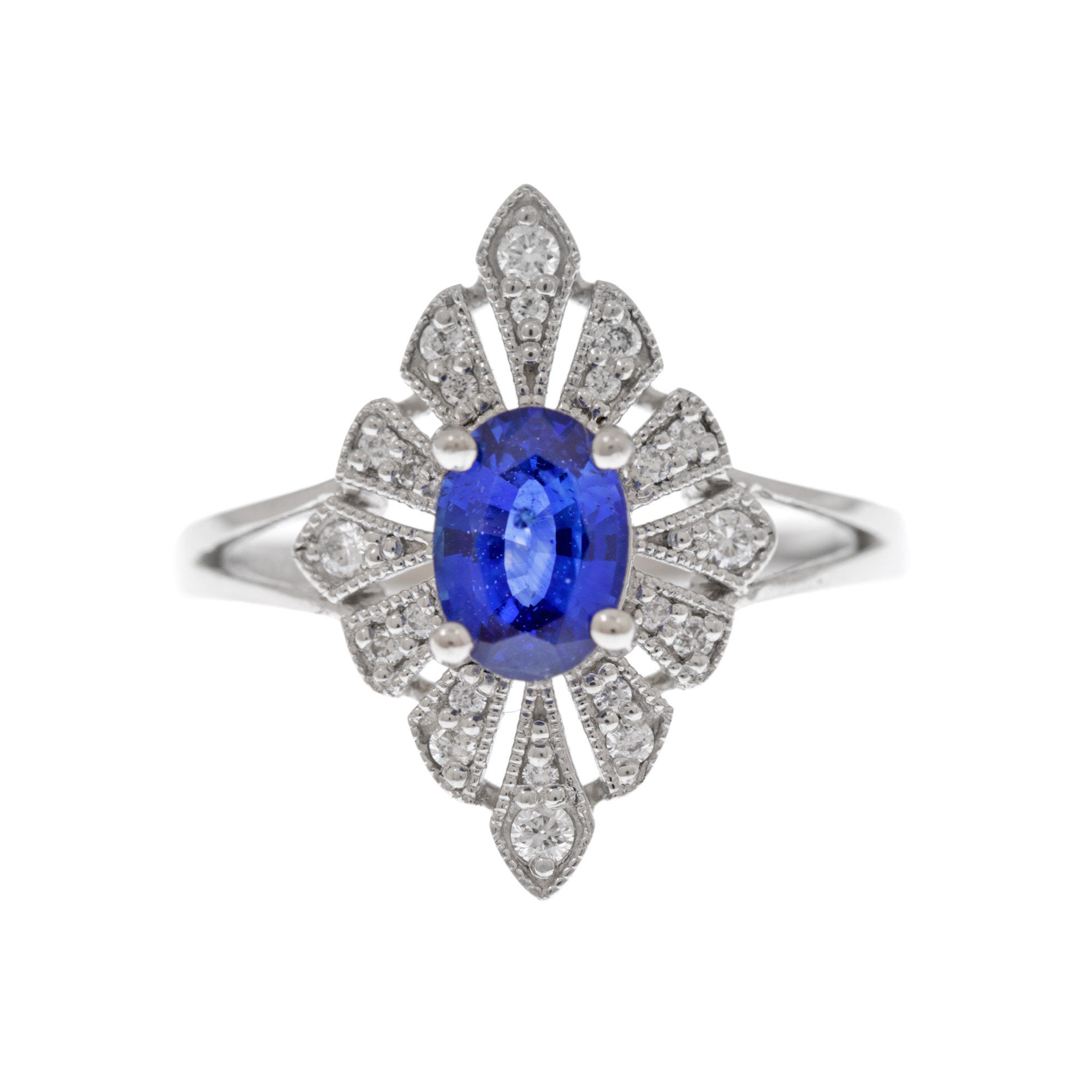 Inel în stil Art Deco din platină, decorat cu safir și diamante