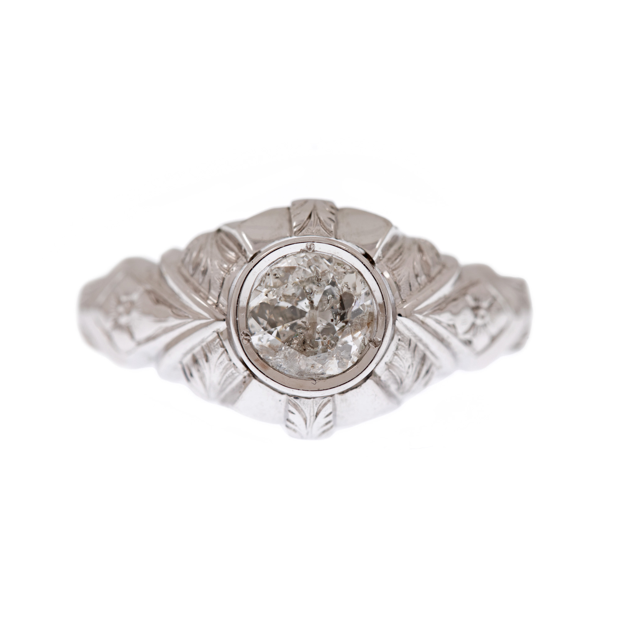 White gold ring, adorned with diamonds