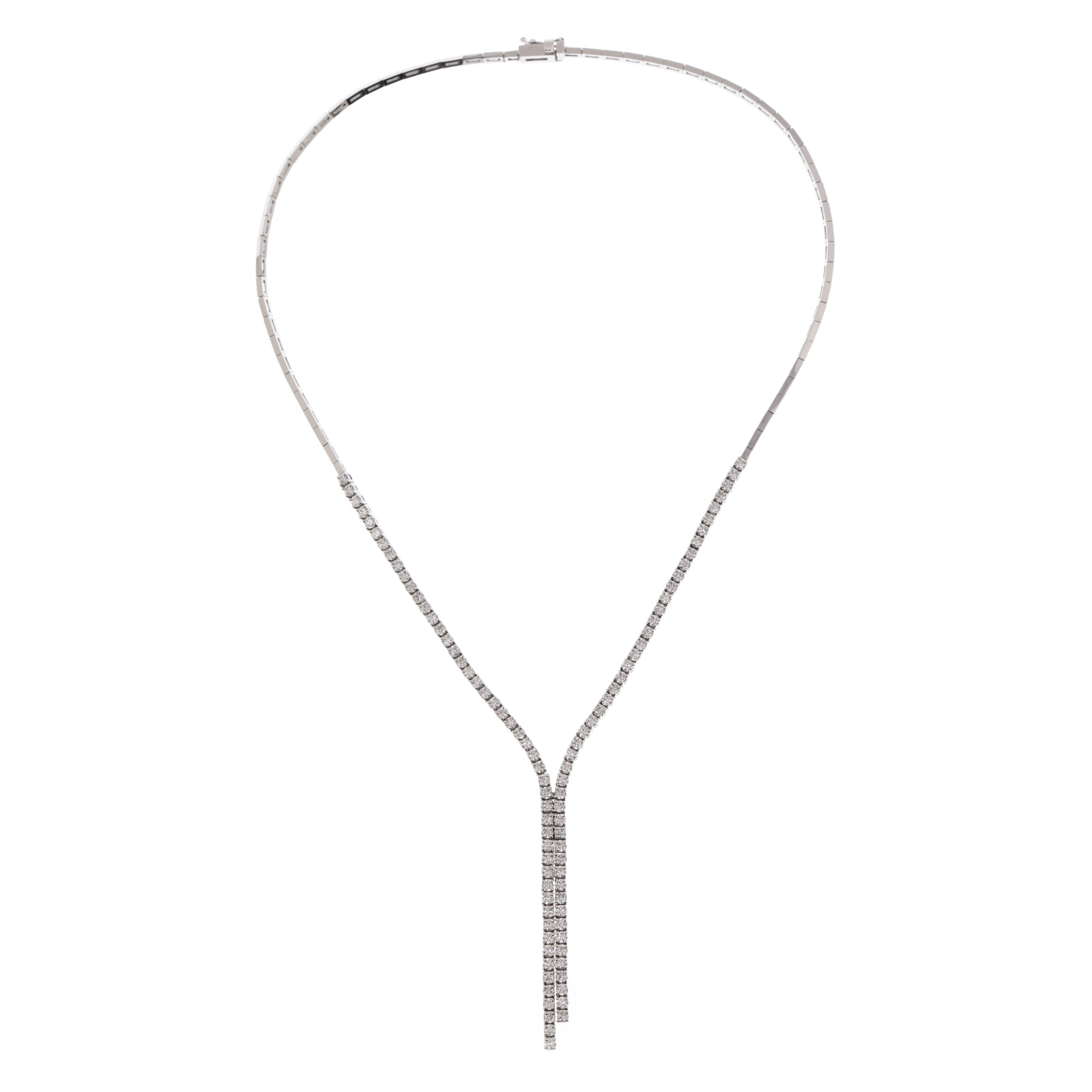 Elegant colier din aur alb, decorat cu multitudine de diamante