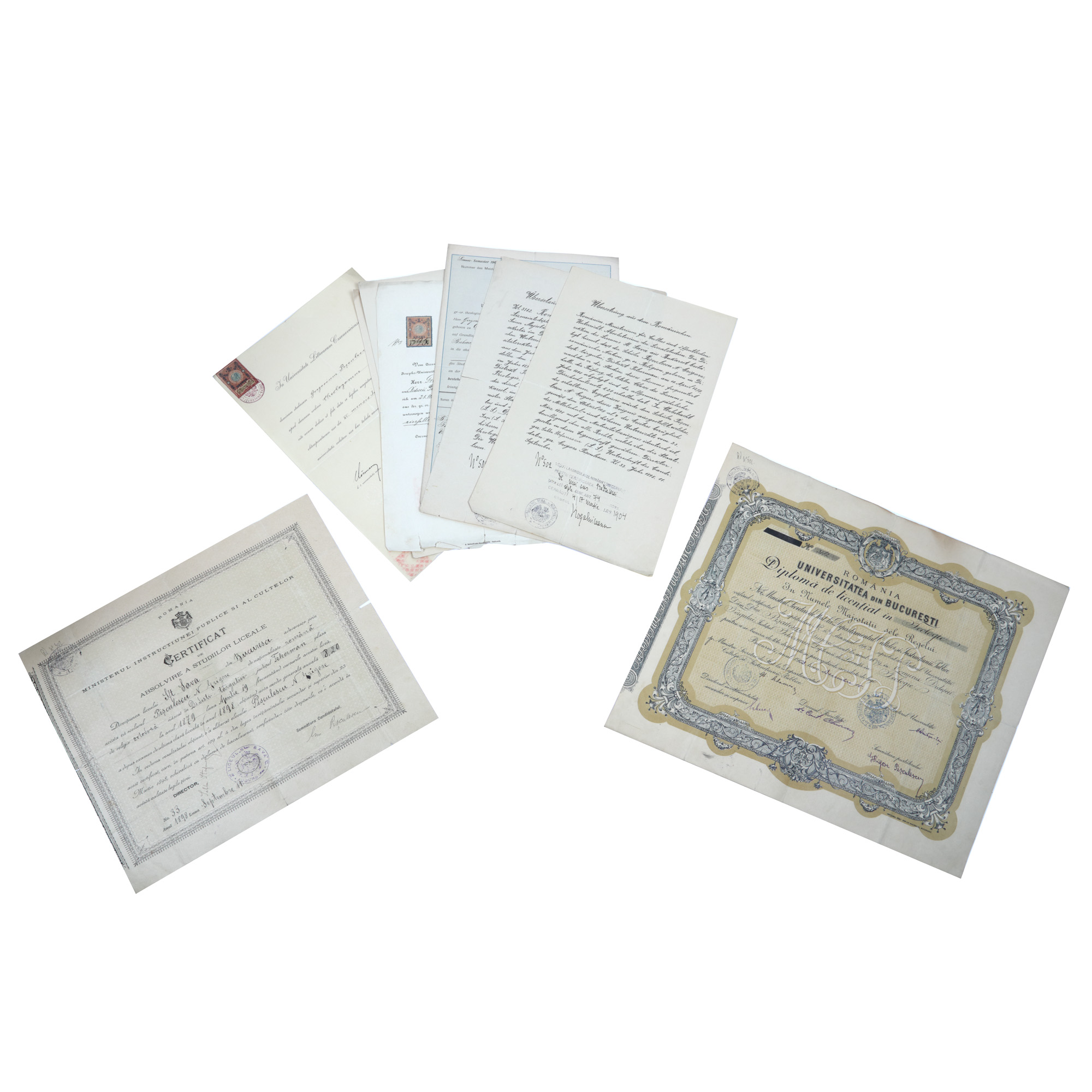 Lot consisting of Bachelor's Degree in Theology from the University of Bucharest, High School Graduation Certificate from Sf. Sava High School in Bucharest, and seven educational documents issued by the University of Chernivtsi, in German, belonging to Father Gala Galaction, with his initial name Grigore Pișculescu, coming from the historical collection of Șerban Țuculescu-Maria Galaction