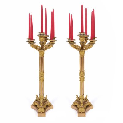 Pereche de sfeșnice monumentale în manieră Empire, din bronz aurit, începutul sec. XX