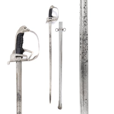 Sabie de ofițer cu teacă, cu cifrul Regelui Mihai, perioada regenței