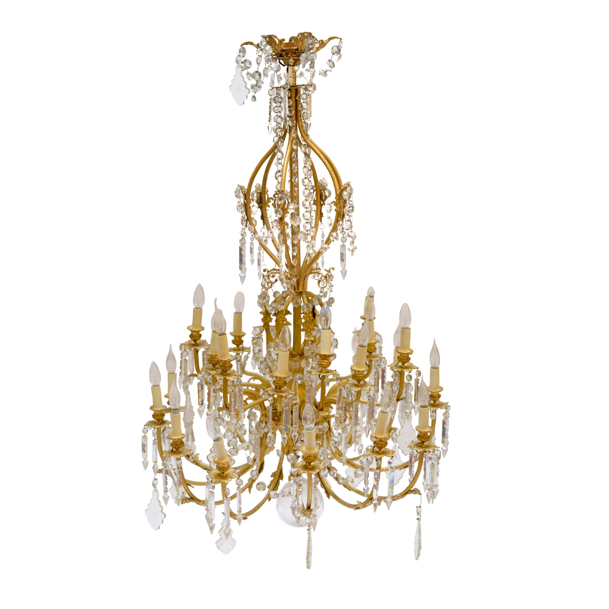 Impressive gilt bronze chandelier, decorated with crystal garlands, circa 1880