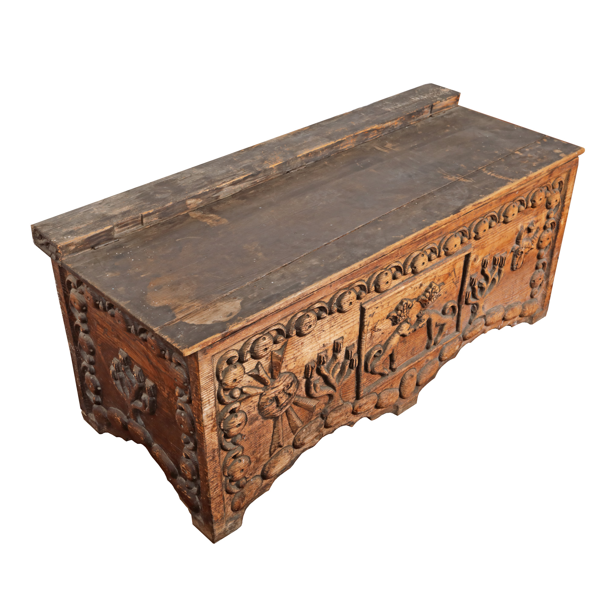 Dowry chest, decorated with the sun motif and bull's head (the medieval coat of arms of Moldova), probably Moldavian workshop, early 20th century, originating from the collection of the philosopher Emil Cioran's family.