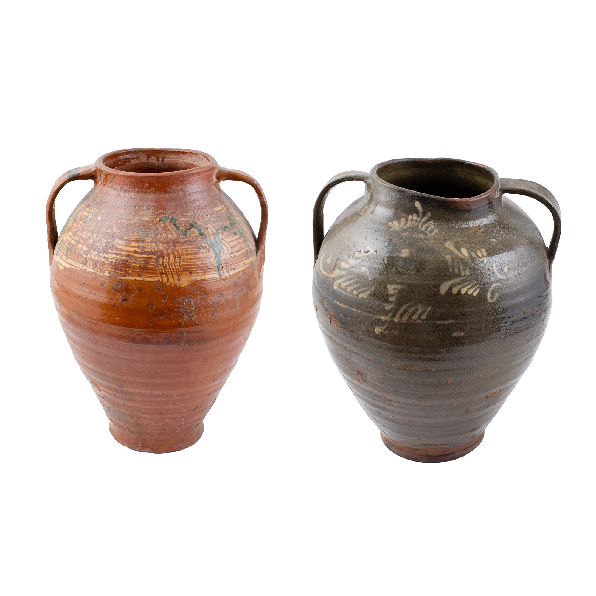 Lot consisting of two vases, decorated with geometric and floral motifs, Arges, first half of the 20th century, originating from the collection of the world vice-champion bridge player Coriolan Neamțu.