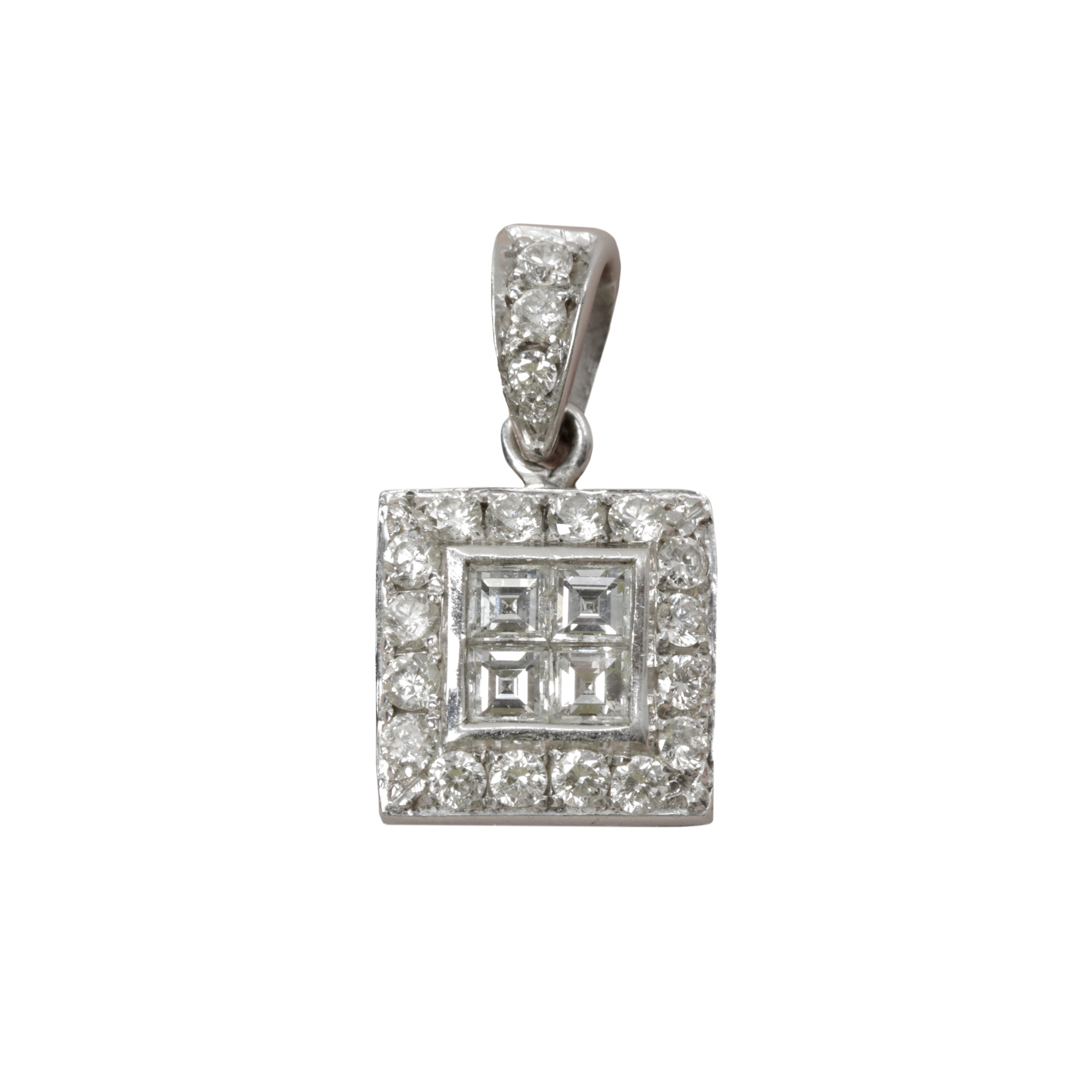 White gold pendant, decorated with diamonds