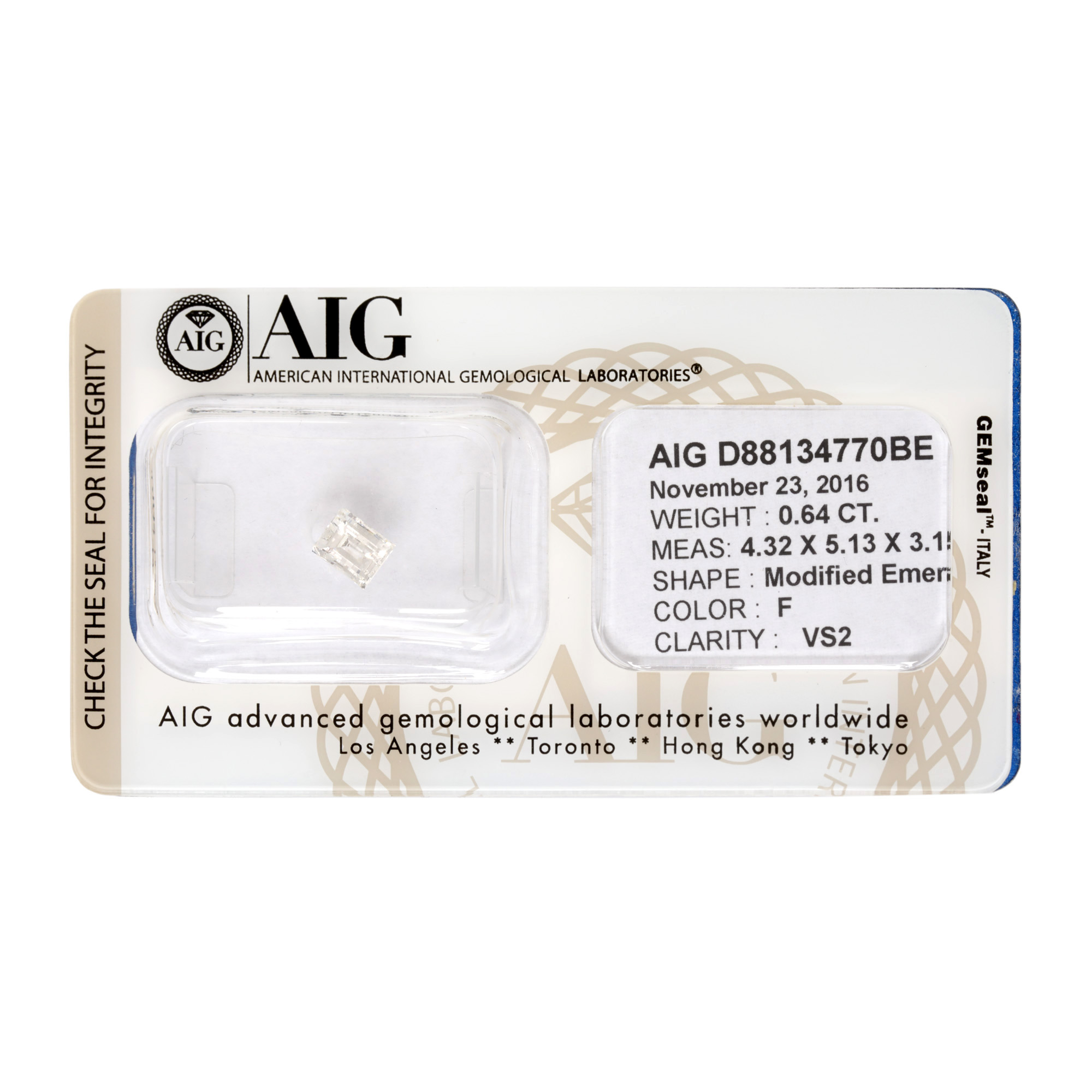 Diamant modified emerald de culoare F, 0.64 ct., însoțit de certificat gemologic AIG