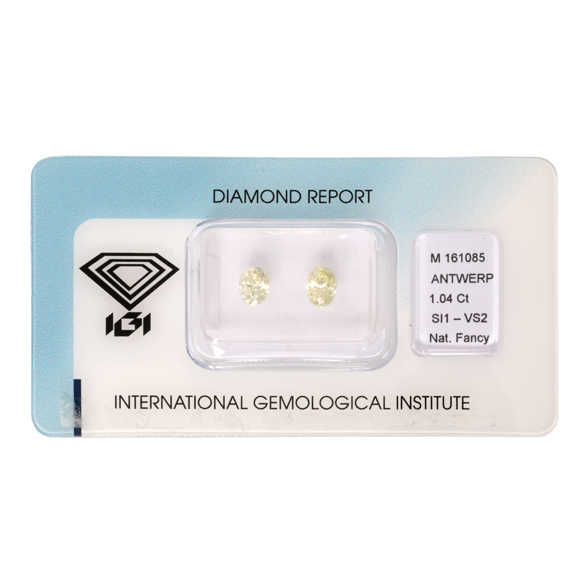 Două diamante oval fațetate de culoare natural fancy light yellow, 1.04 ct., însoțite de certificat gemologic IGI