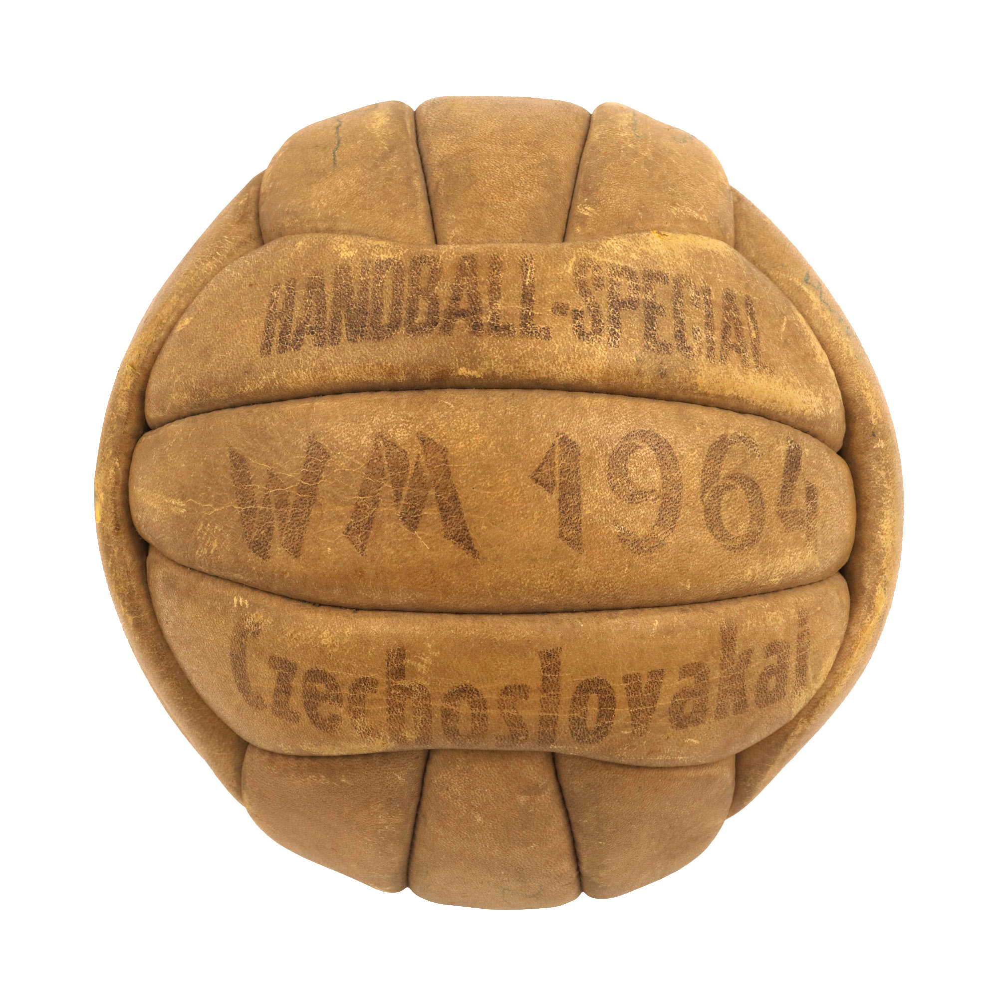 Minge de handbal, ce a aparținut sportivului Virgil Hnat, cu semnăturile jucătorilor echipei Cehoslovaciei, de la semifinala Campionatului Mondial de Handbal, 1964