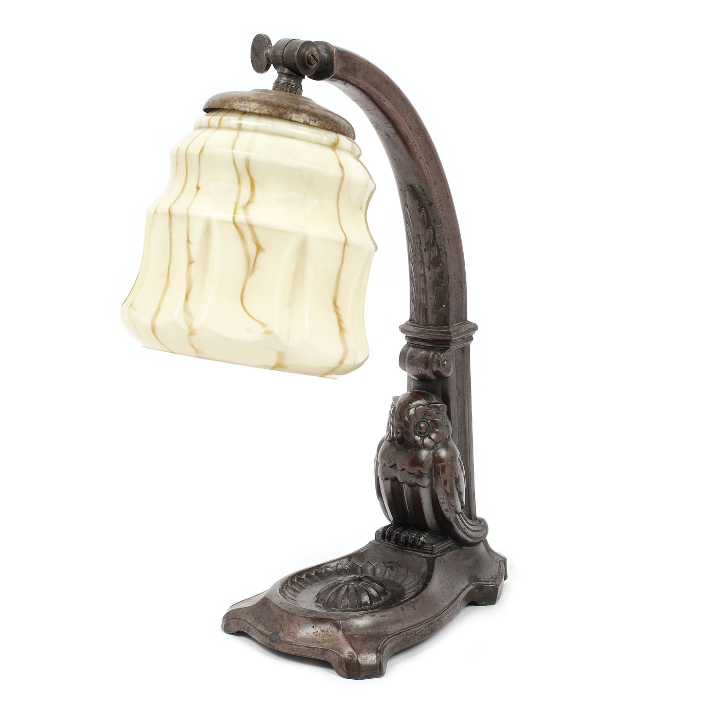 Veioză Art Deco, decorată cu simbolul înțelepciunii (bufnița)