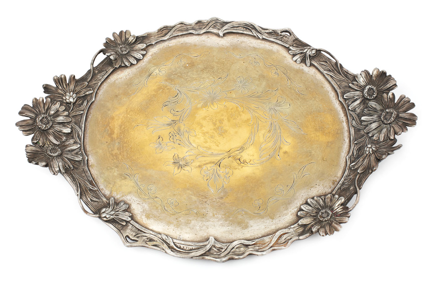 Tavă argintată Art Nouveau, decorată cu margarete, începutul sec. XX