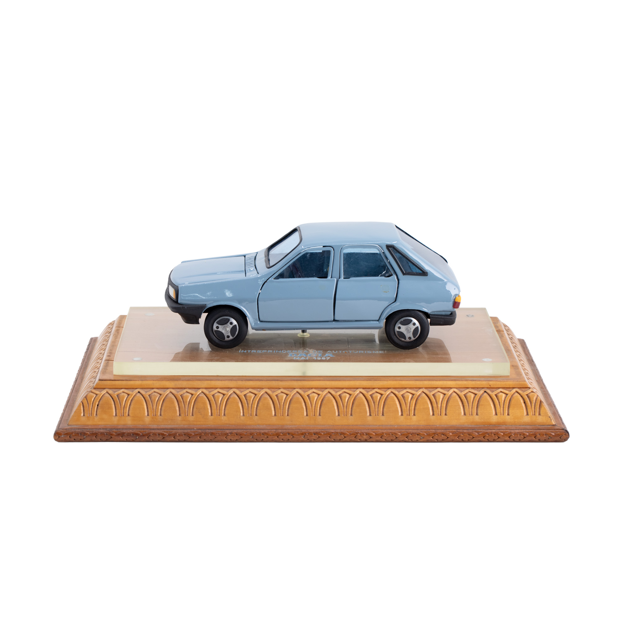 Dacia C.N. model, on the occasion of the model launch in 1987, gift for Nicolae Ceaușescu from the Dacia Automobile Company, accompanied by a R.A.A.P.P.S. certificate.