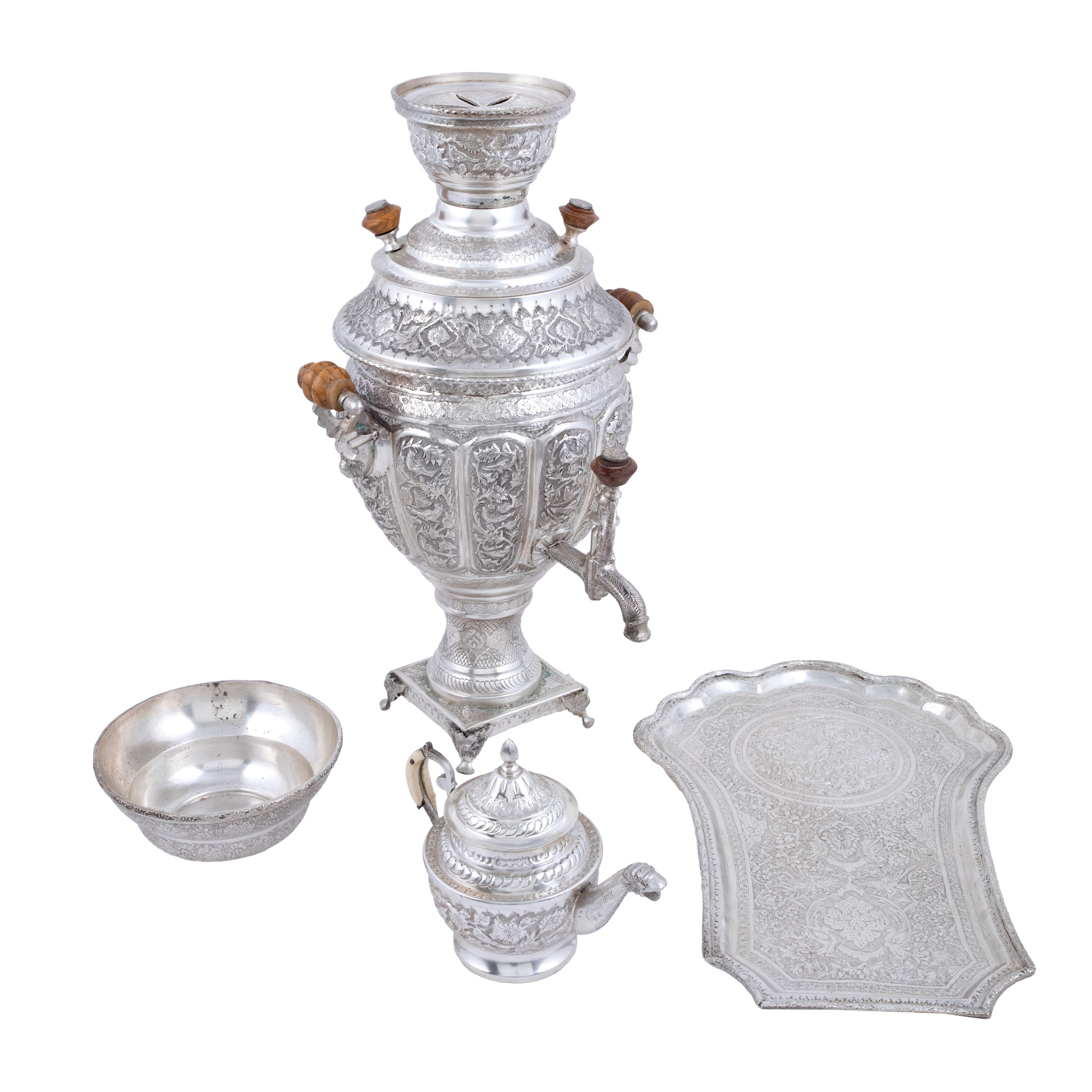 Samovar din argint, însoțit de ibric, tăviță și farfurie 