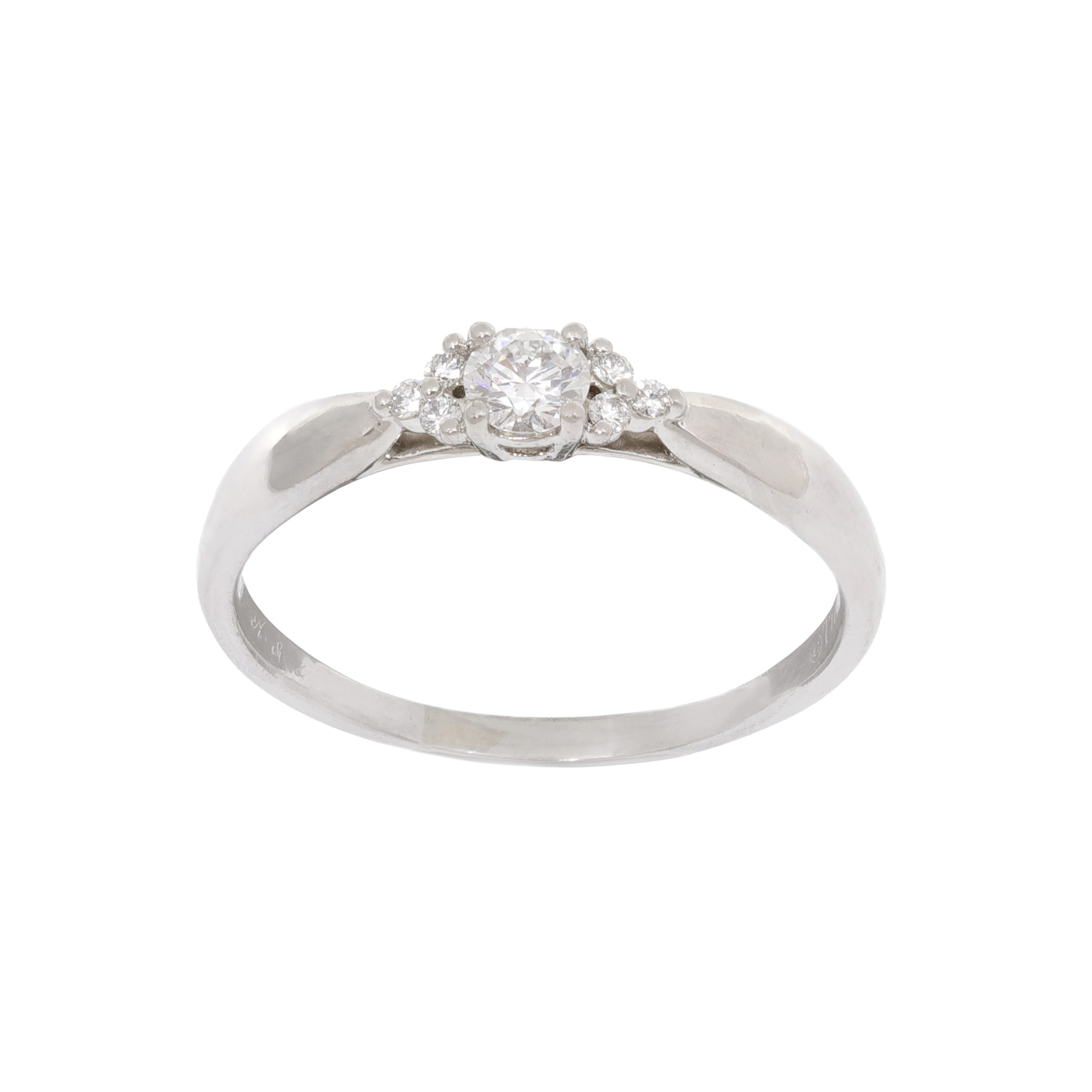 Tiffany and Co. ring, decorated with a central diamond and side diamonds