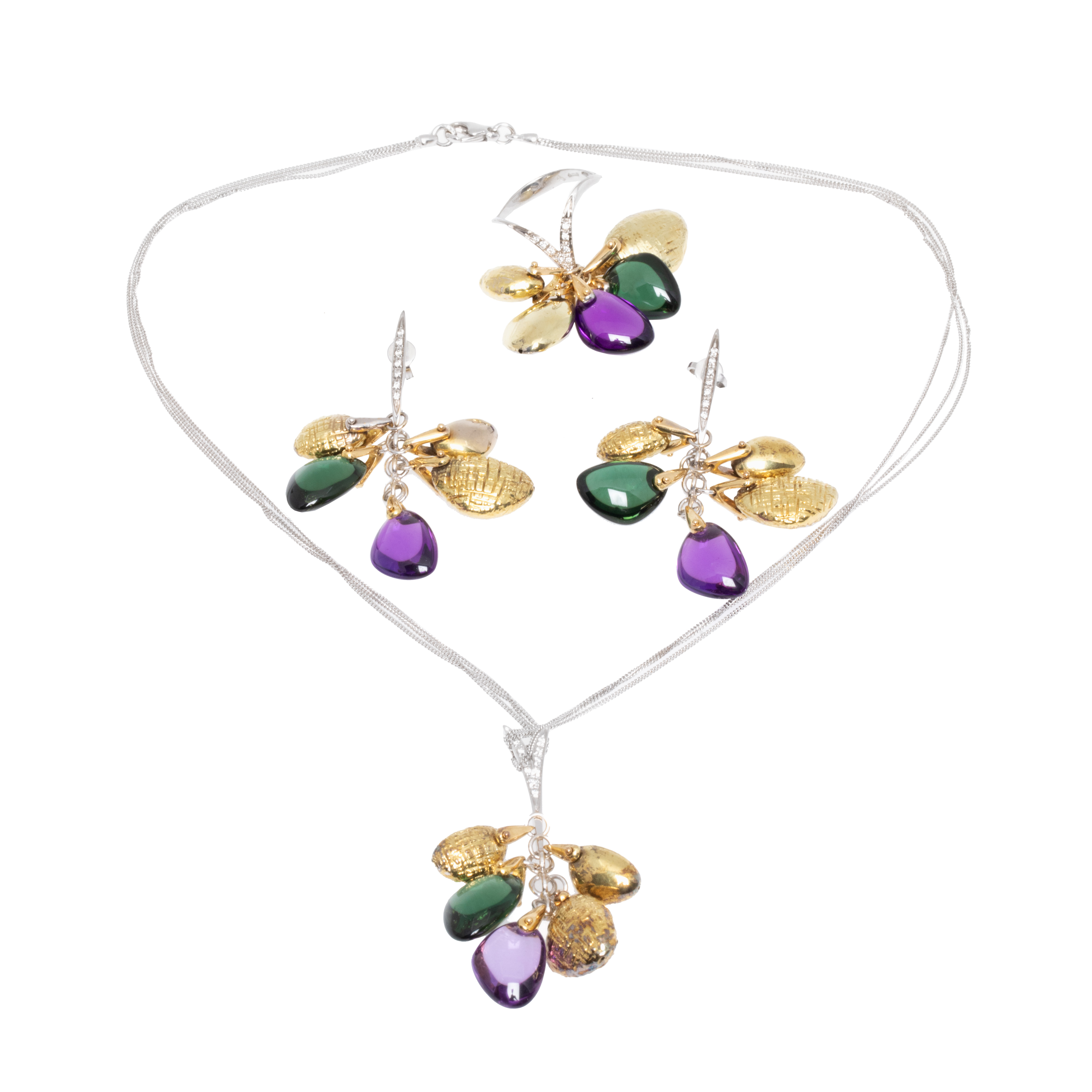 Bicolor gold set, consisting of a ring, necklace with pendant and earrings, decorated with peridots, amethysts and tourmalines.