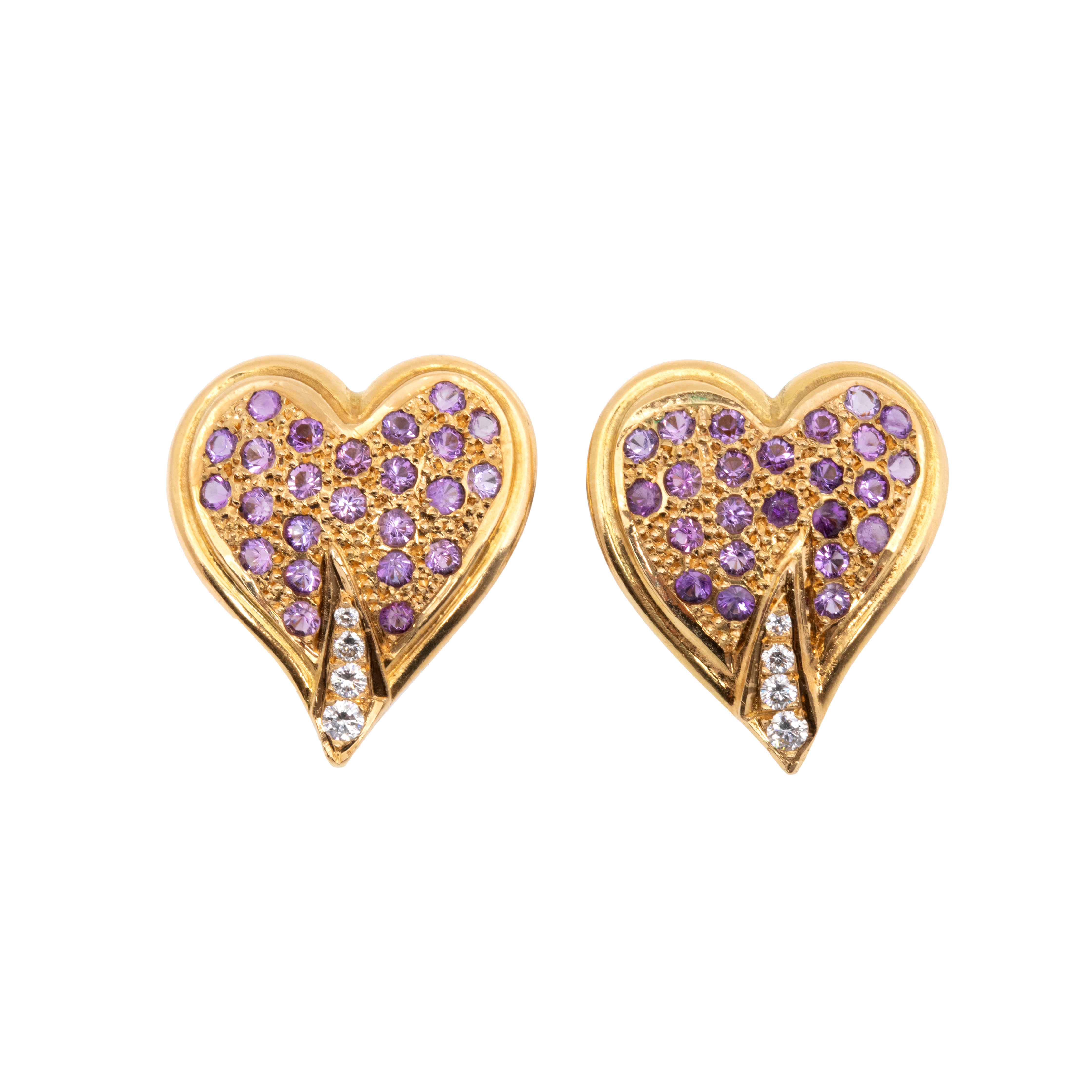 Pair of bicolor gold earrings, in the shape of a heart, decorated with amethysts and diamonds