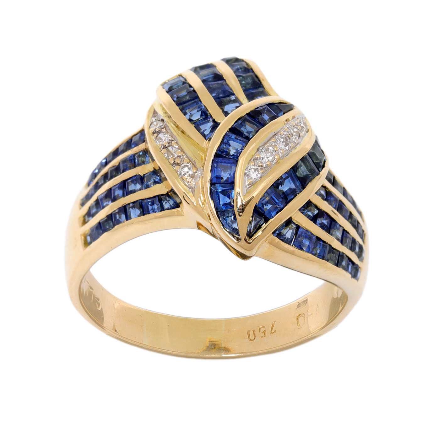Gold ring, decorated with sapphires and diamonds