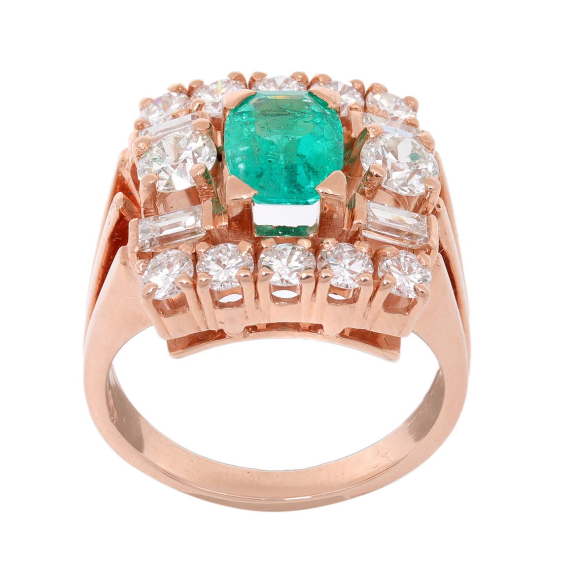 Rose gold ring, decorated with central Colombian emerald, in a diamond entourage