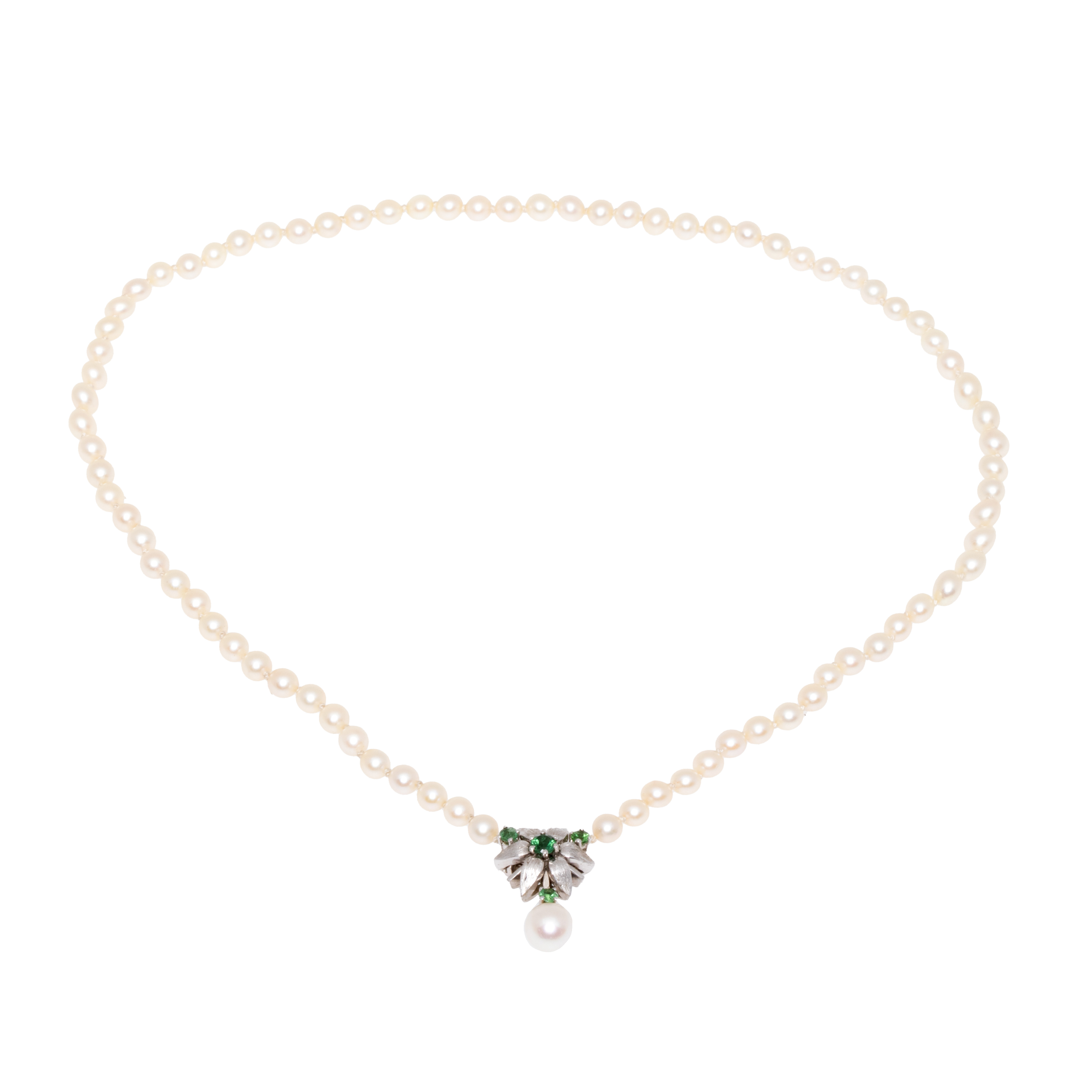 Pearl necklace, with a white gold clasp in the form of a flower, decorated with tourmalines
