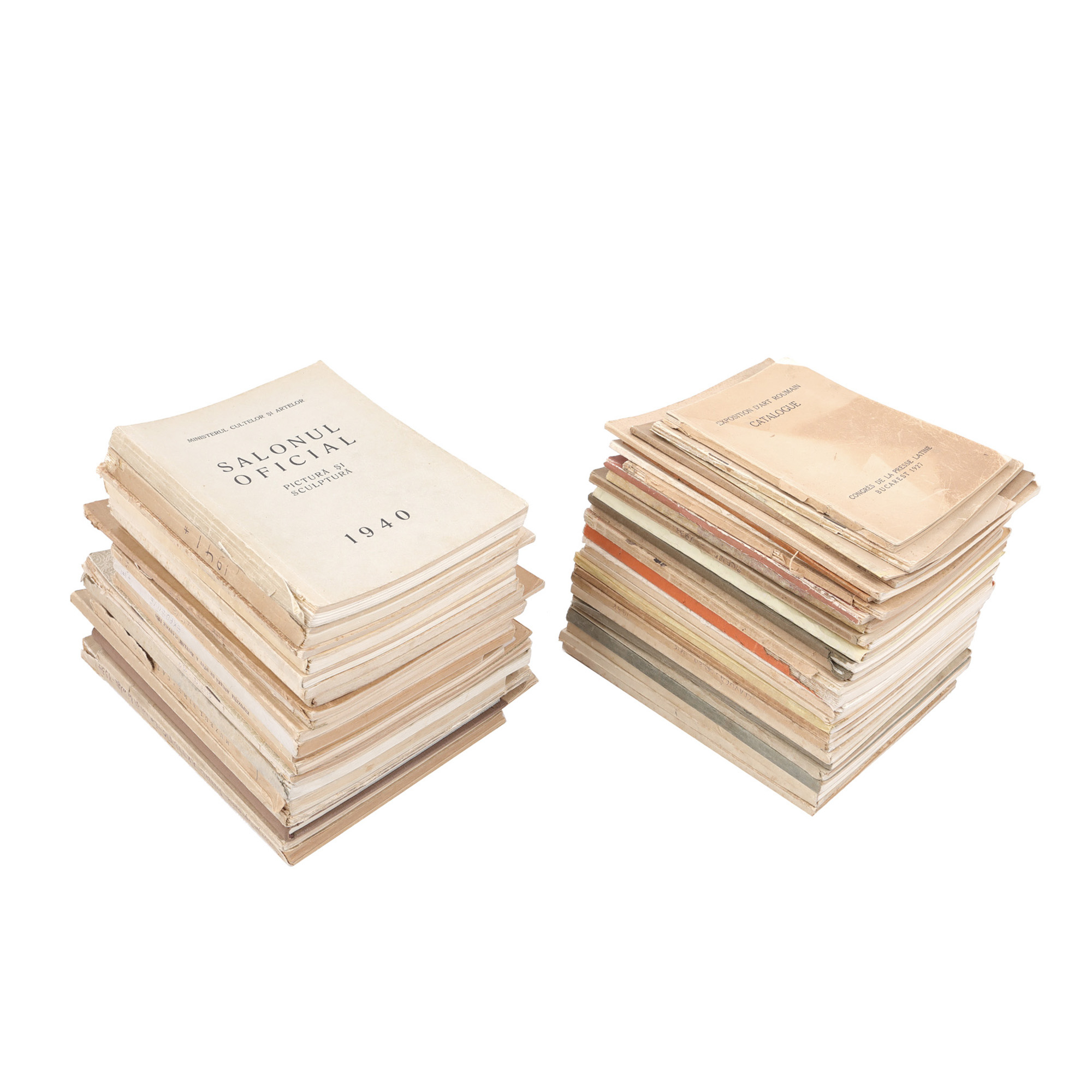Lot format din 53 de Cataloage de expoziție, 1924-1956