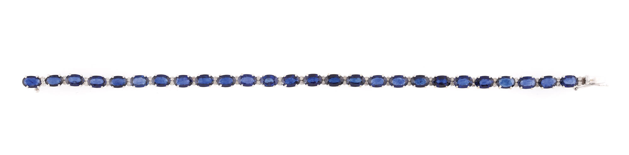 Brăţară din aur alb, decorată cu safire şi diamante
