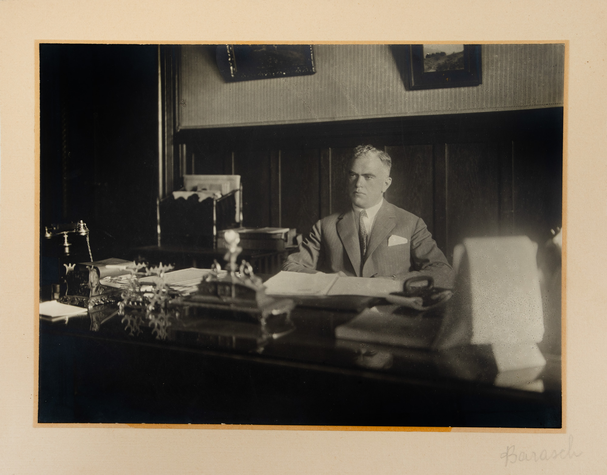 Fotografie Petru Groza, Ministrul Lucrărilor Publice, atelier fotografic Carol Barasch, București, 1926