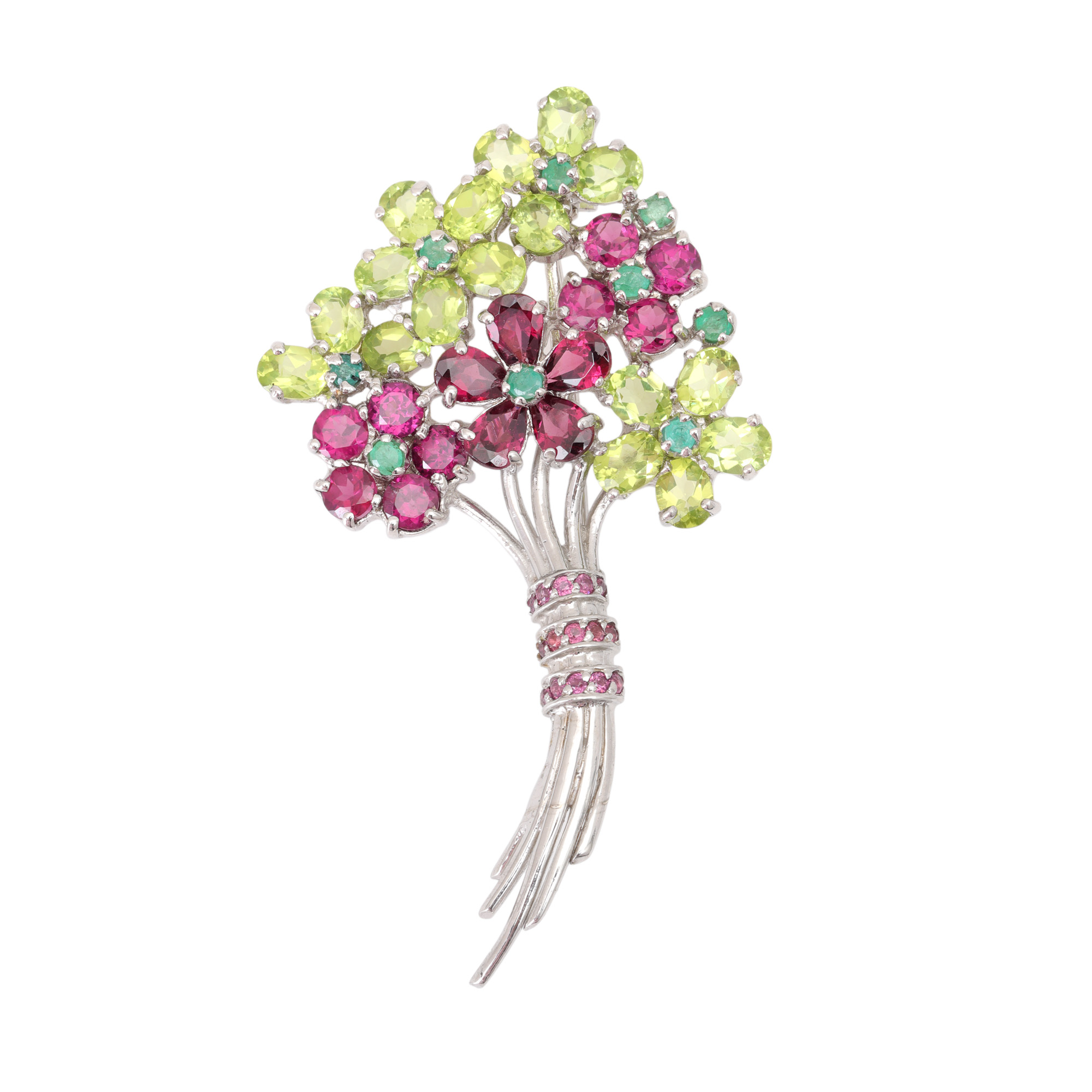 Broșă din argint, sub forma unui buchet de flori, decorată cu smaralde, peridote și rodolite