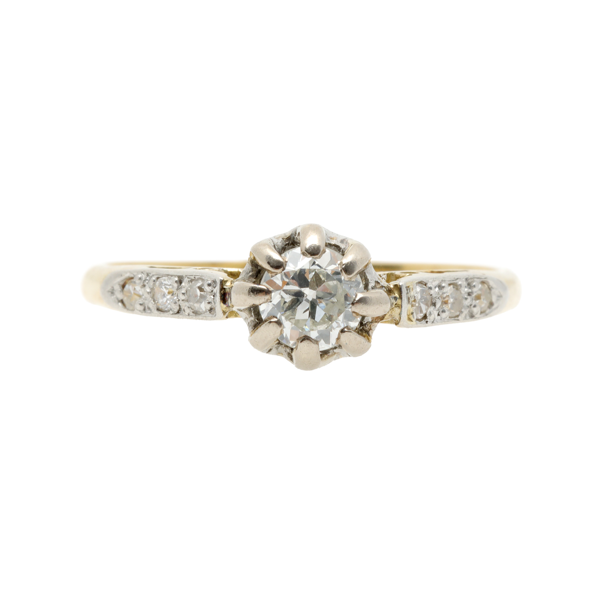 Bicolour gold ring, decorated with a central diamond, surrounded by diamonds