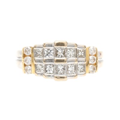 Bicolor gold ring, decorated with diamonds