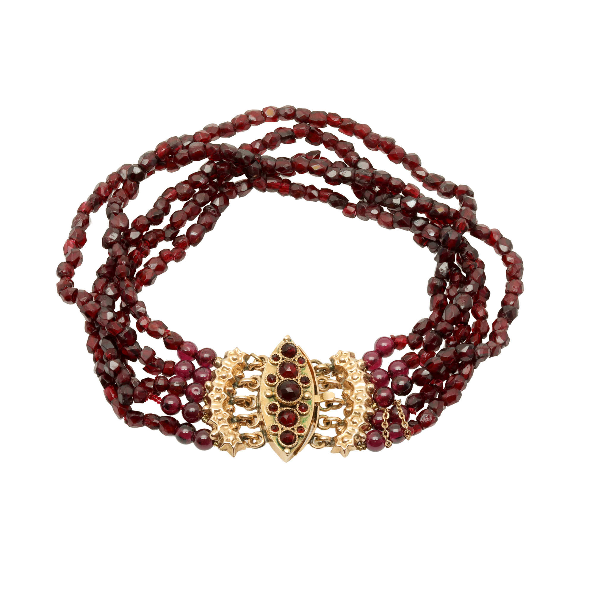 Gold bracelet, decorated with garnets