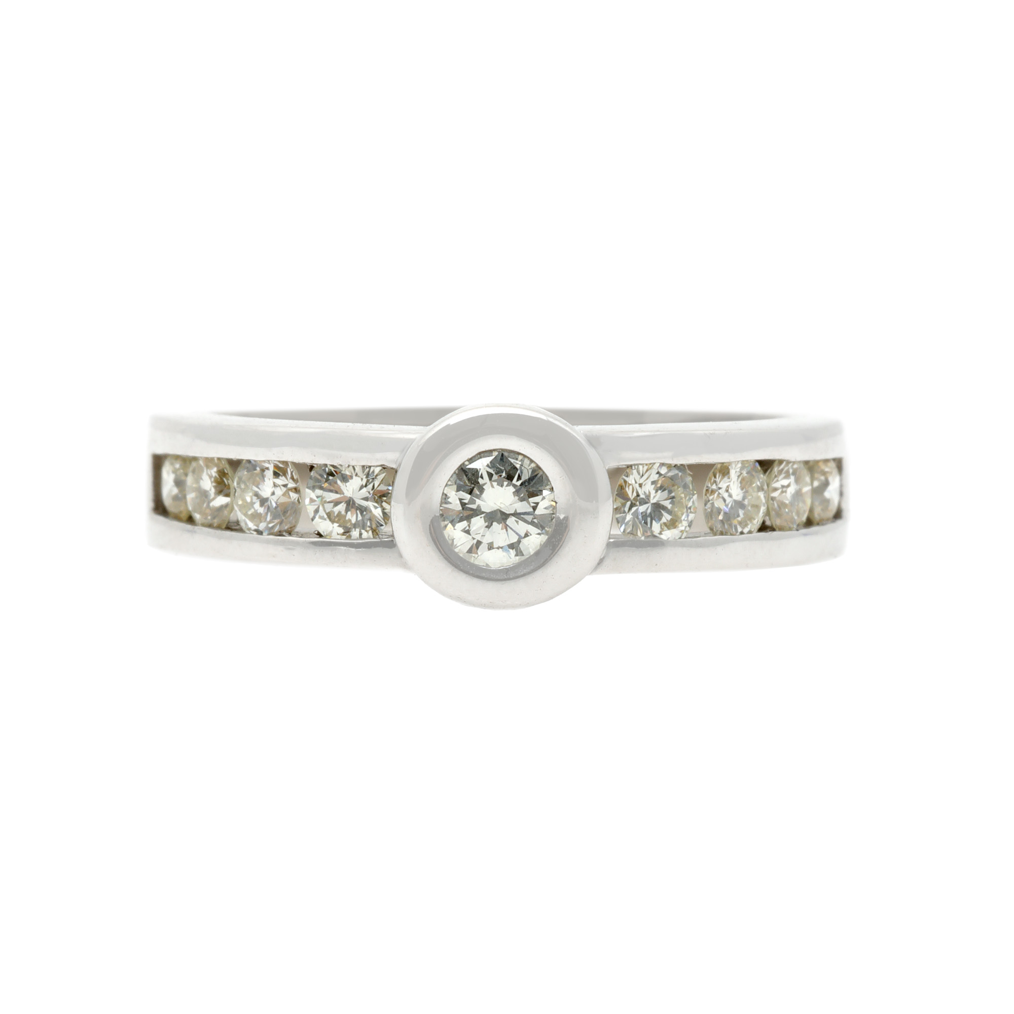 White gold ring, decorated with diamonds