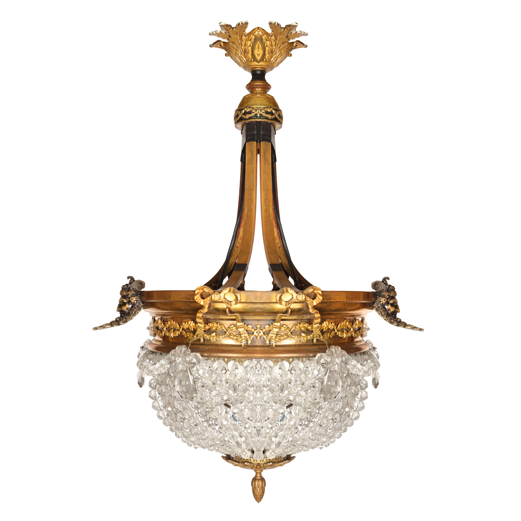 Candelabru Louis XVI, din bronz aurit și cristaluri, decorat cu mascheroni, cca. 1910-1920