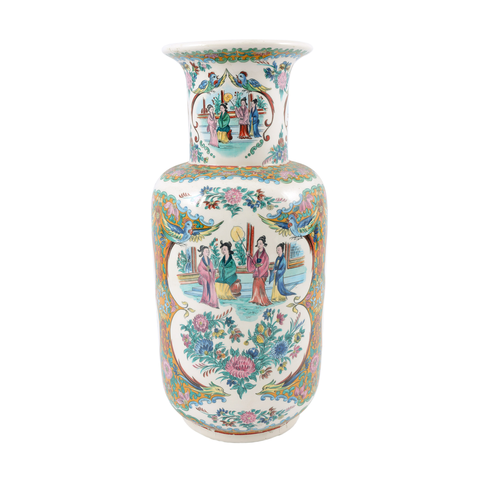 Porcelain vase, decorated with imperial court scene, China
