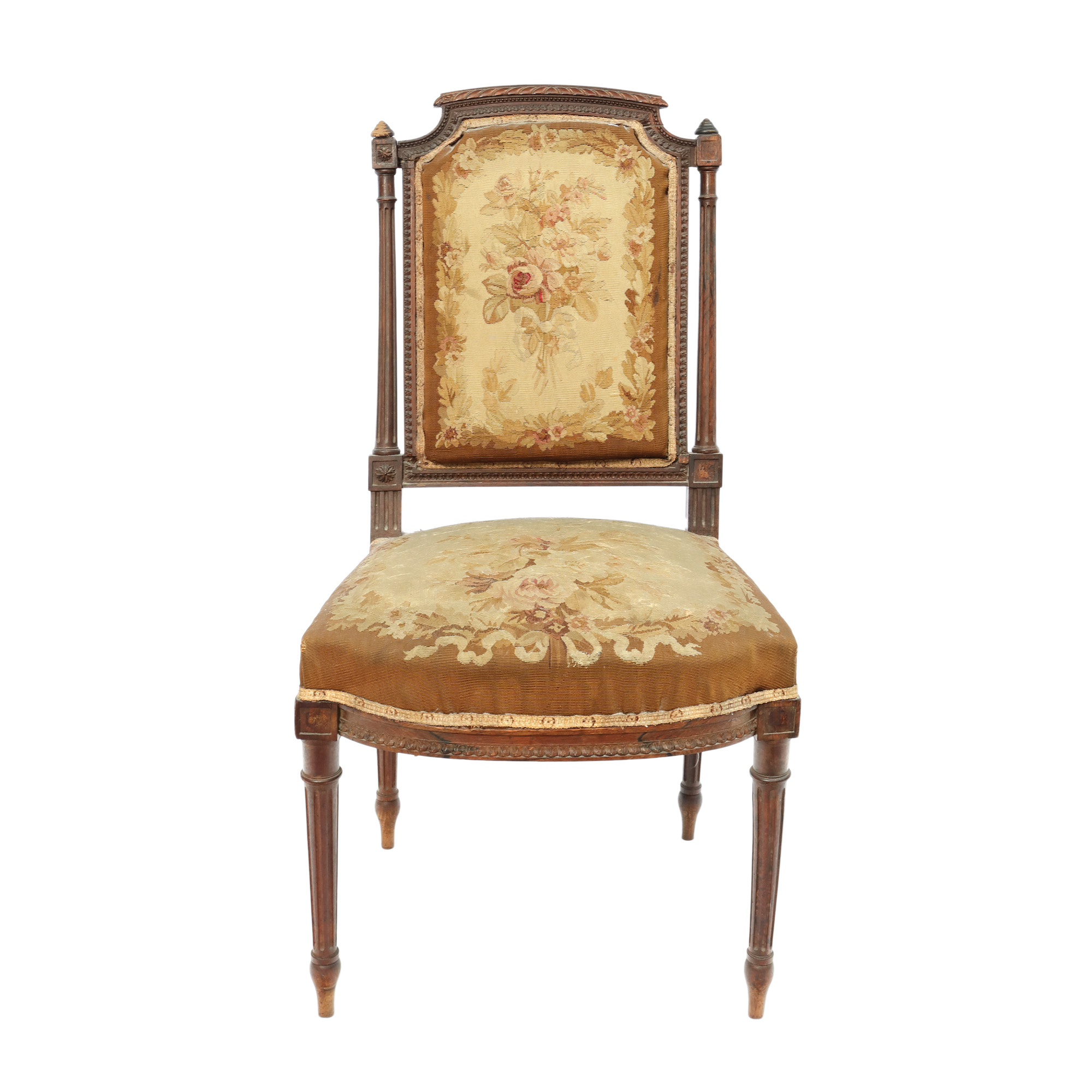 Scaun Louis XVI cu tapițerie Aubusson, sfârșitul sec. XIX, provine din colecția prof. Costin Murgescu și a cineastei Ecaterina Oproiu